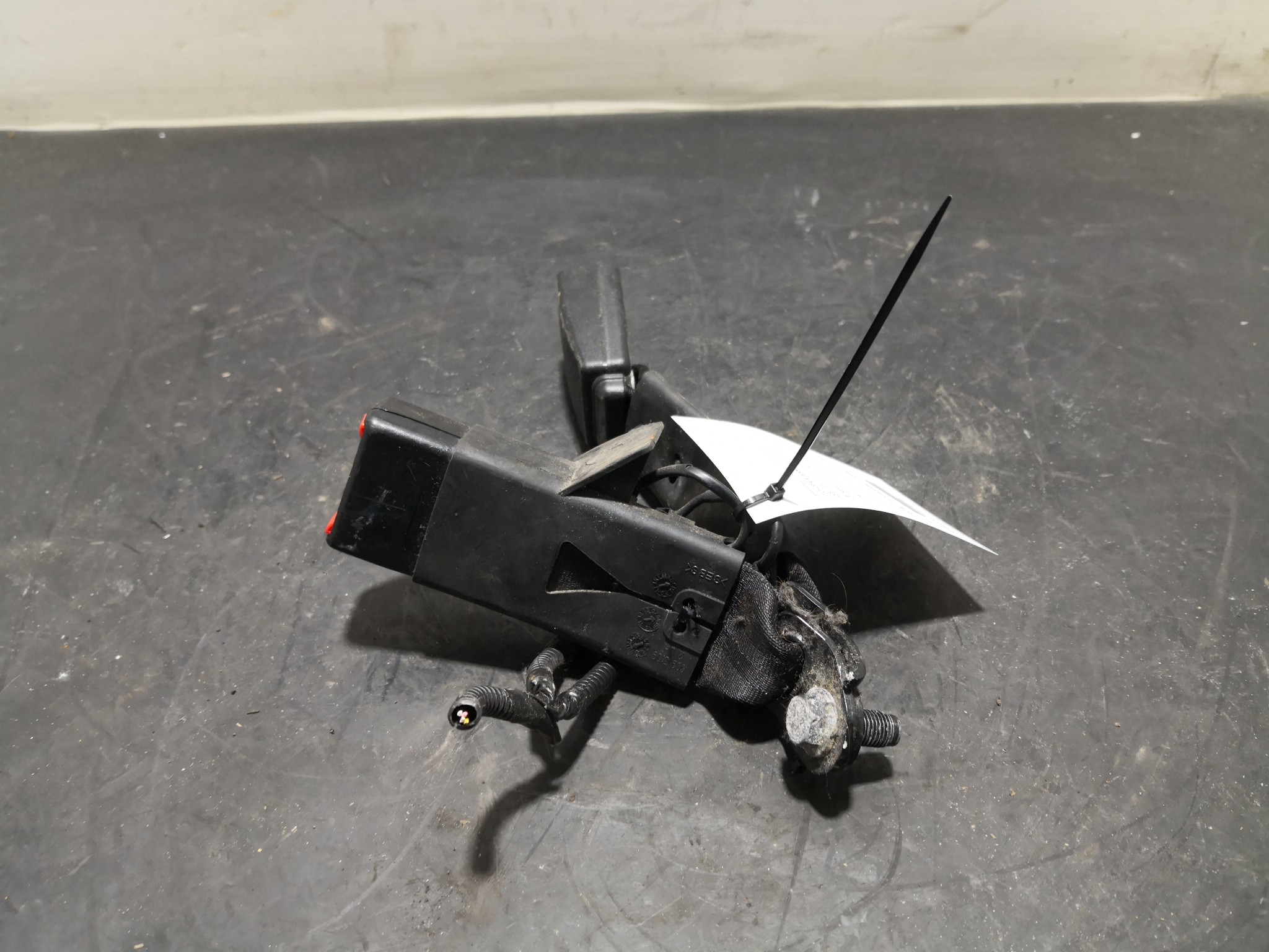 Engate Cinto Trás Dto TOYOTA - ID S_92865