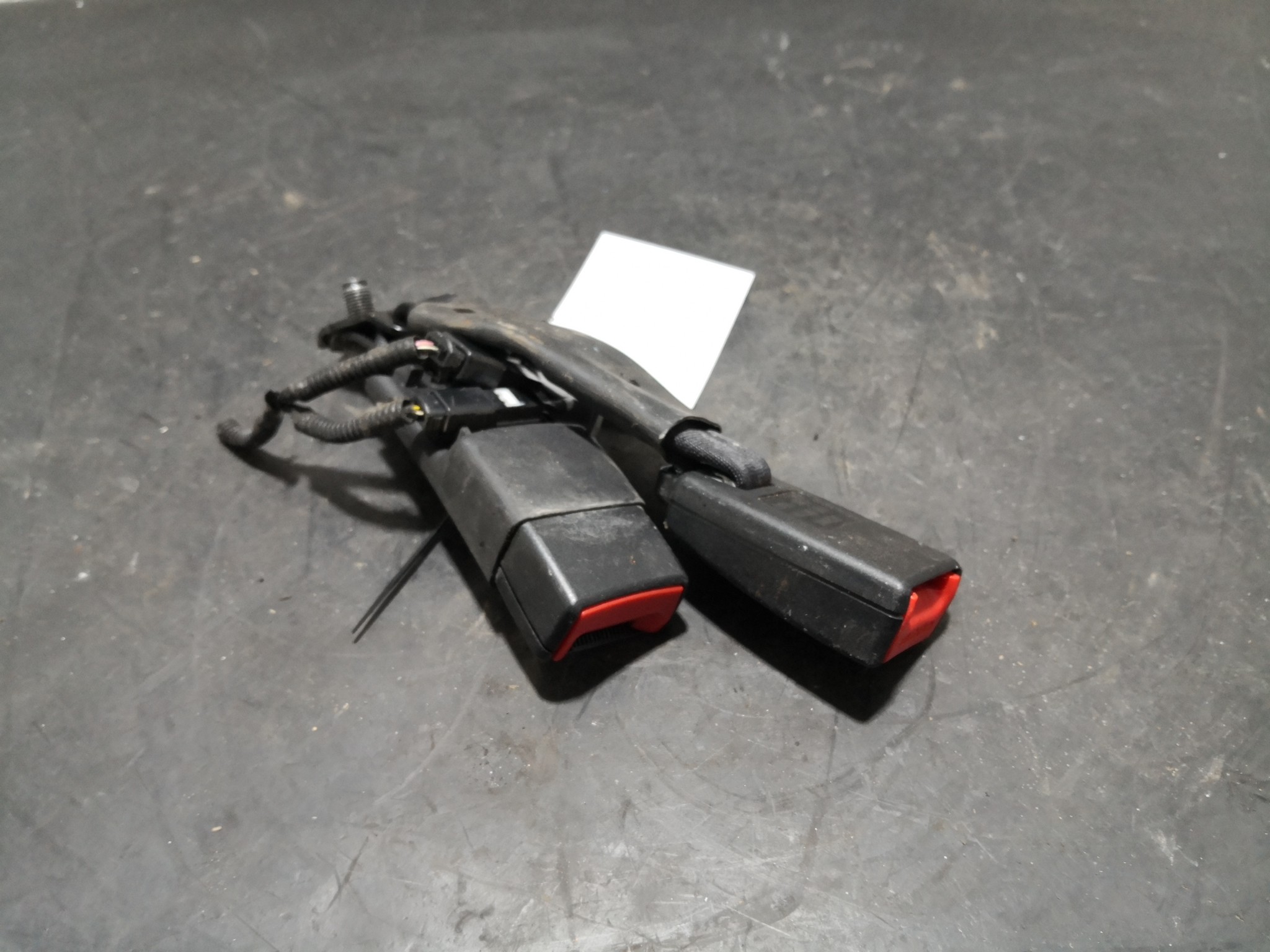 Engate Cinto Trás Dto TOYOTA AVENSIS três volumes (_T27_) | 08 - 18 Imagem-2