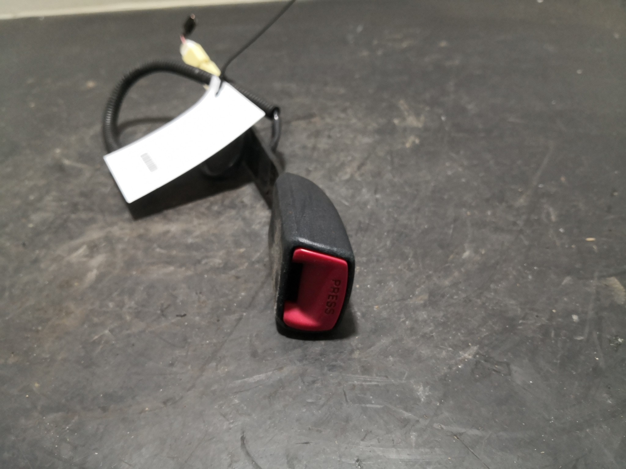 Engate Cinto Frente Esq TOYOTA AVENSIS três volumes (_T27_) | 08 - 18 Imagem-1