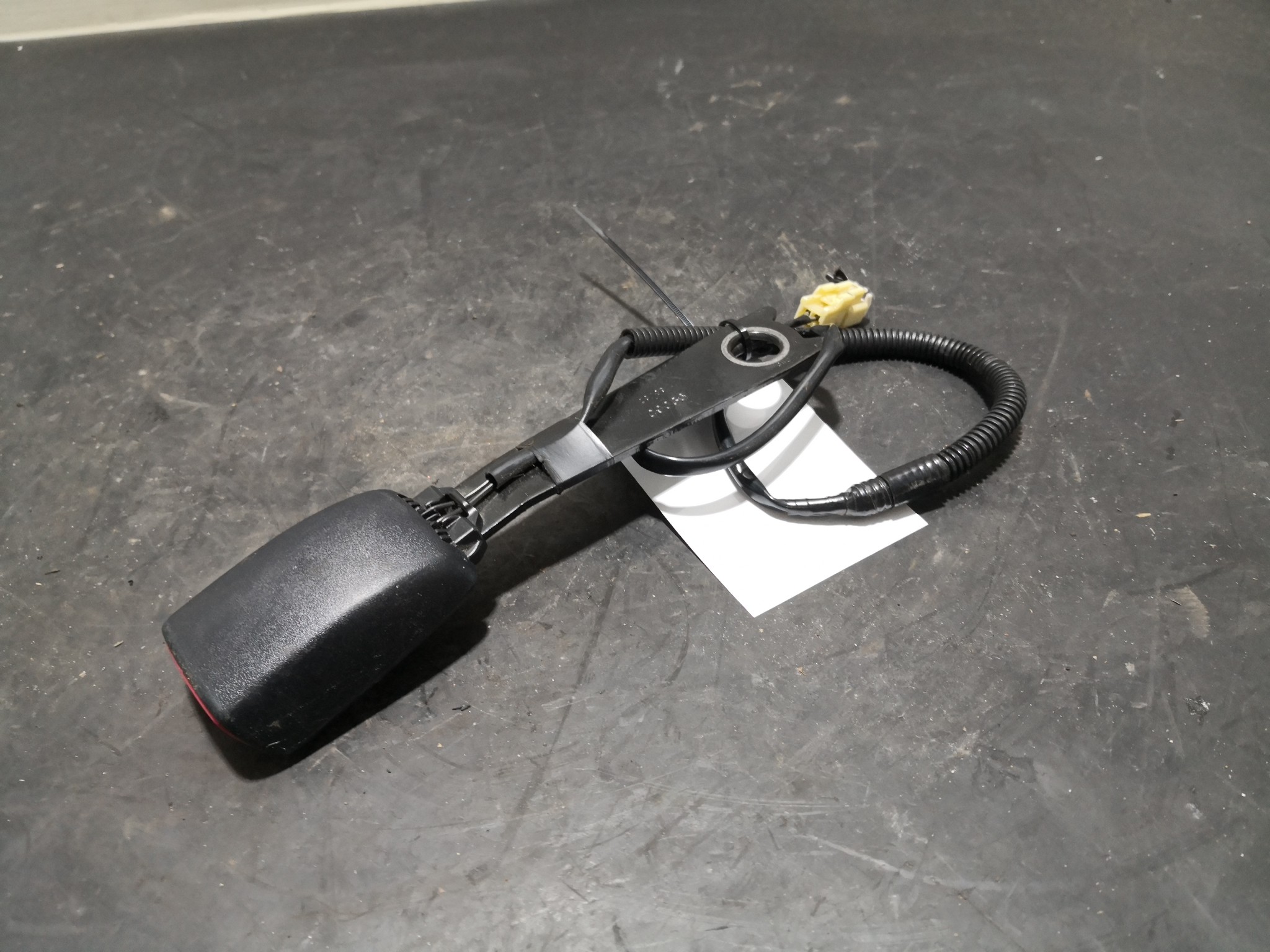 Engate Cinto Frente Esq TOYOTA AVENSIS três volumes (_T27_) | 08 - 18 Imagem-2