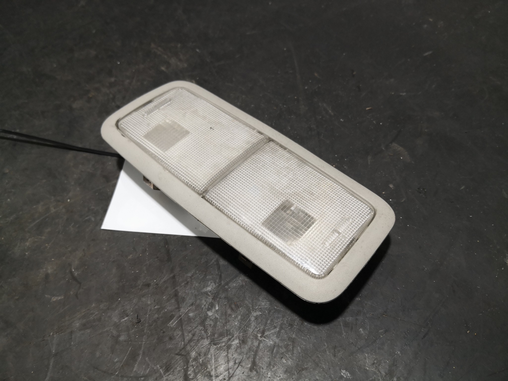 Plafonier  TOYOTA AVENSIS três volumes (_T27_) | 08 - 18 Imagem-1