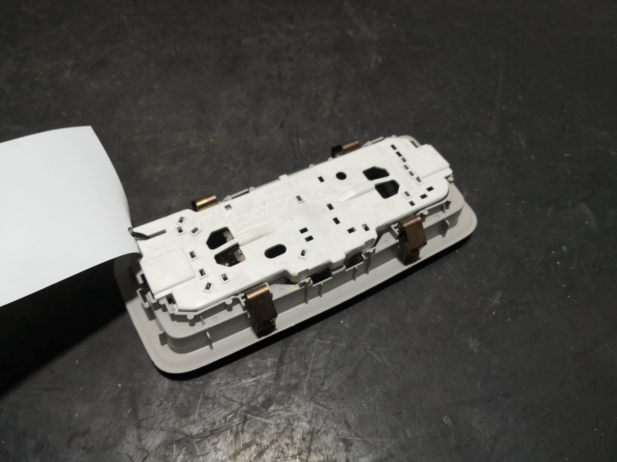 Plafonier  TOYOTA AVENSIS três volumes (_T27_) | 08 - 18 Imagem-2