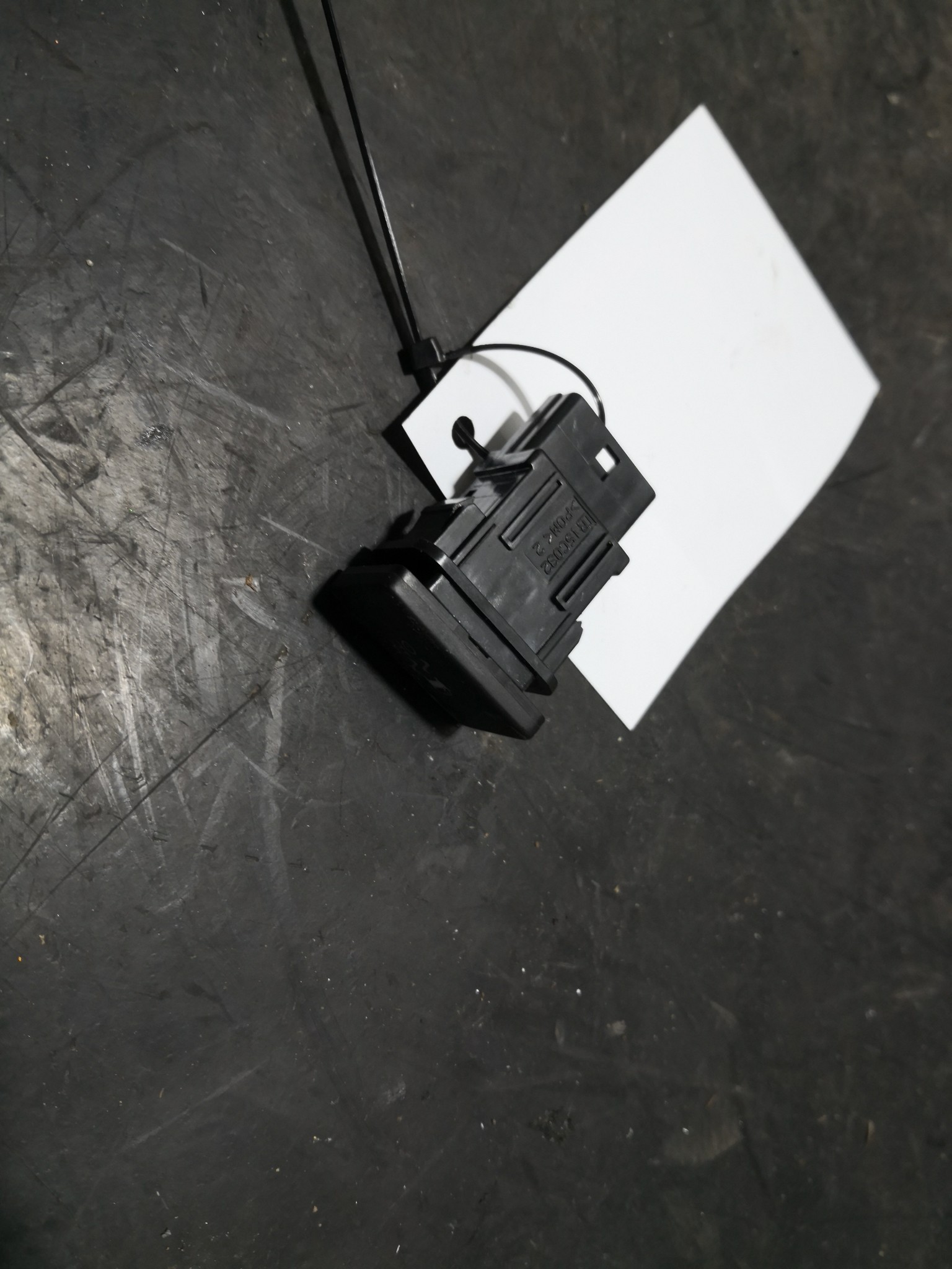 Botão Multifunções TOYOTA AVENSIS três volumes (_T27_) | 08 - 18 Imagem-2