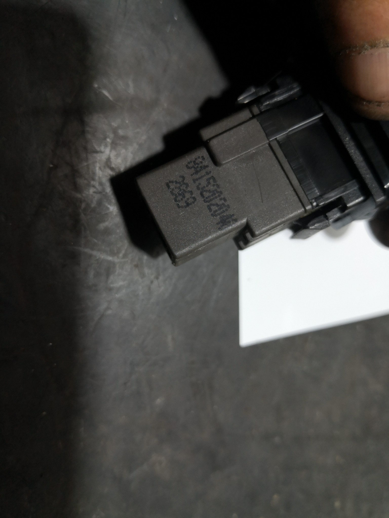 Botão Regulação Faróis TOYOTA AVENSIS três volumes (_T27_) | 08 - 18 Imagem-1