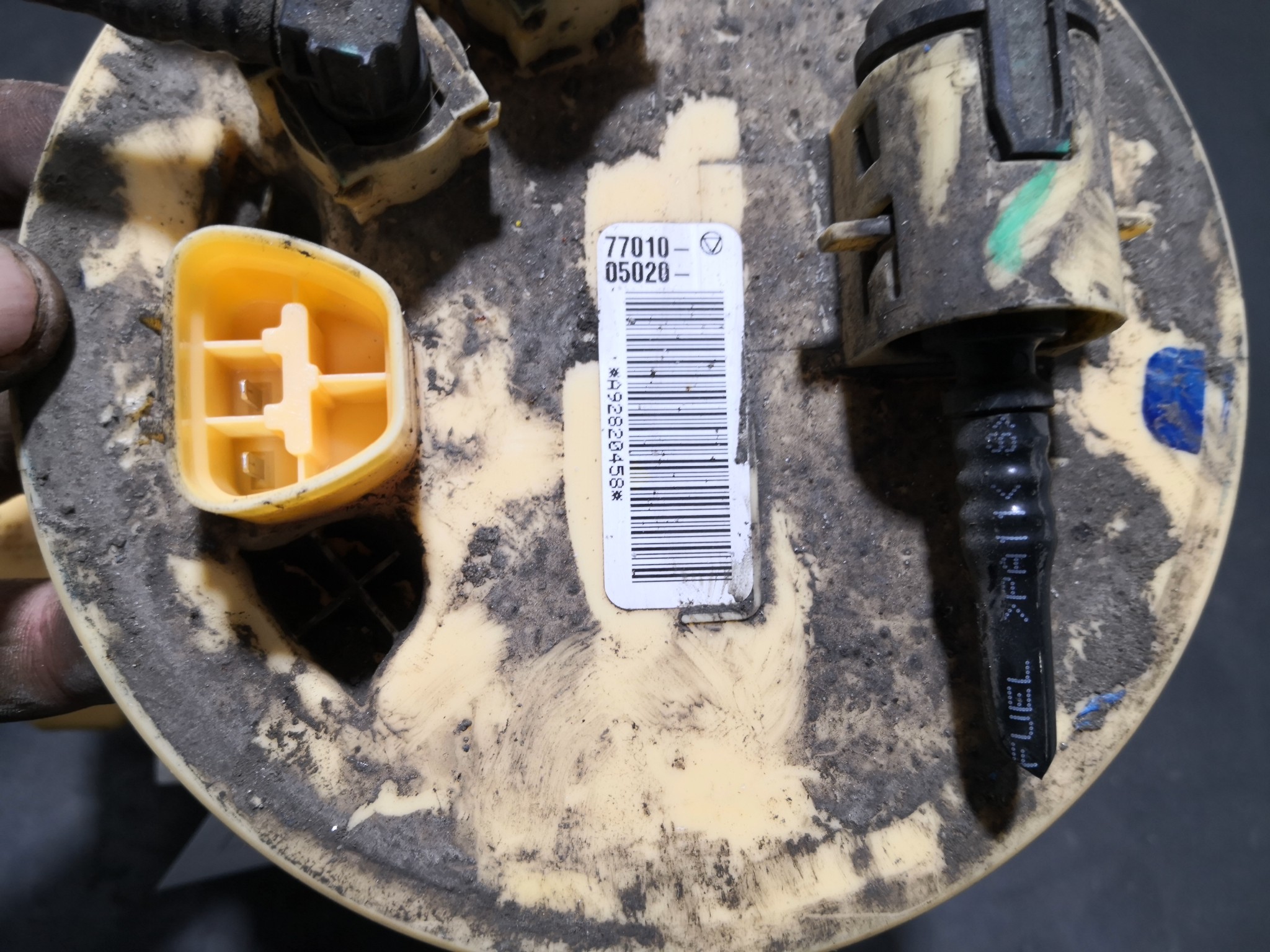 Boia do Combustível TOYOTA AVENSIS três volumes (_T27_) | 08 - 18 Imagem-1