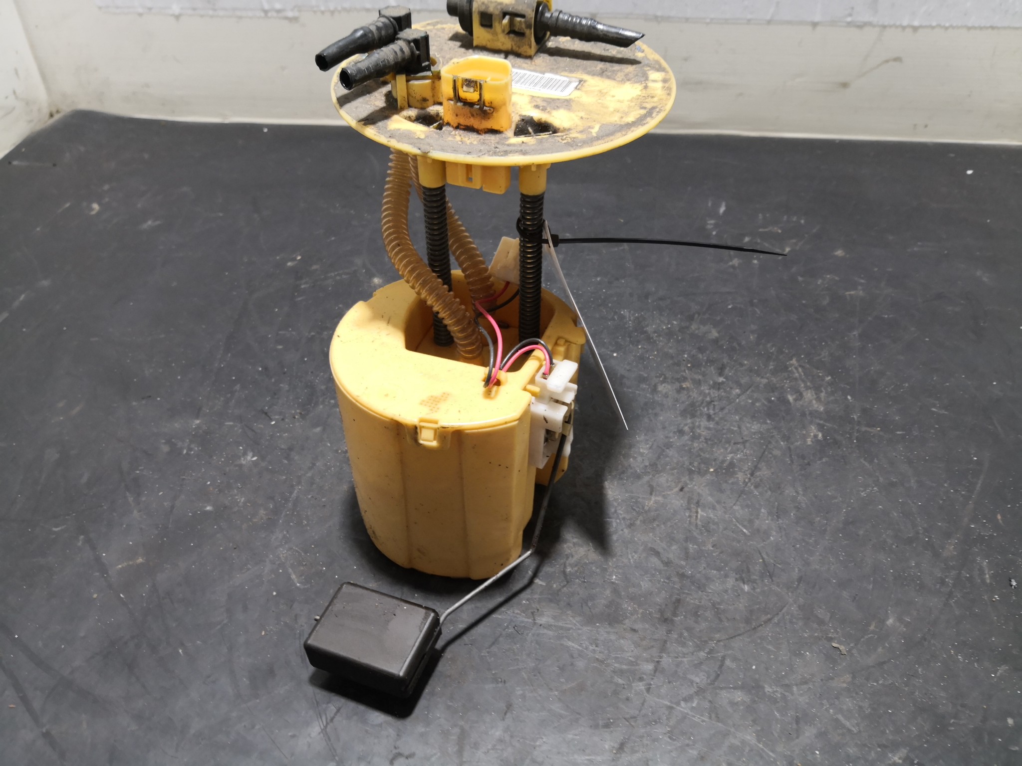 Boia do Combustível TOYOTA AVENSIS três volumes (_T27_) | 08 - 18 Imagem-2