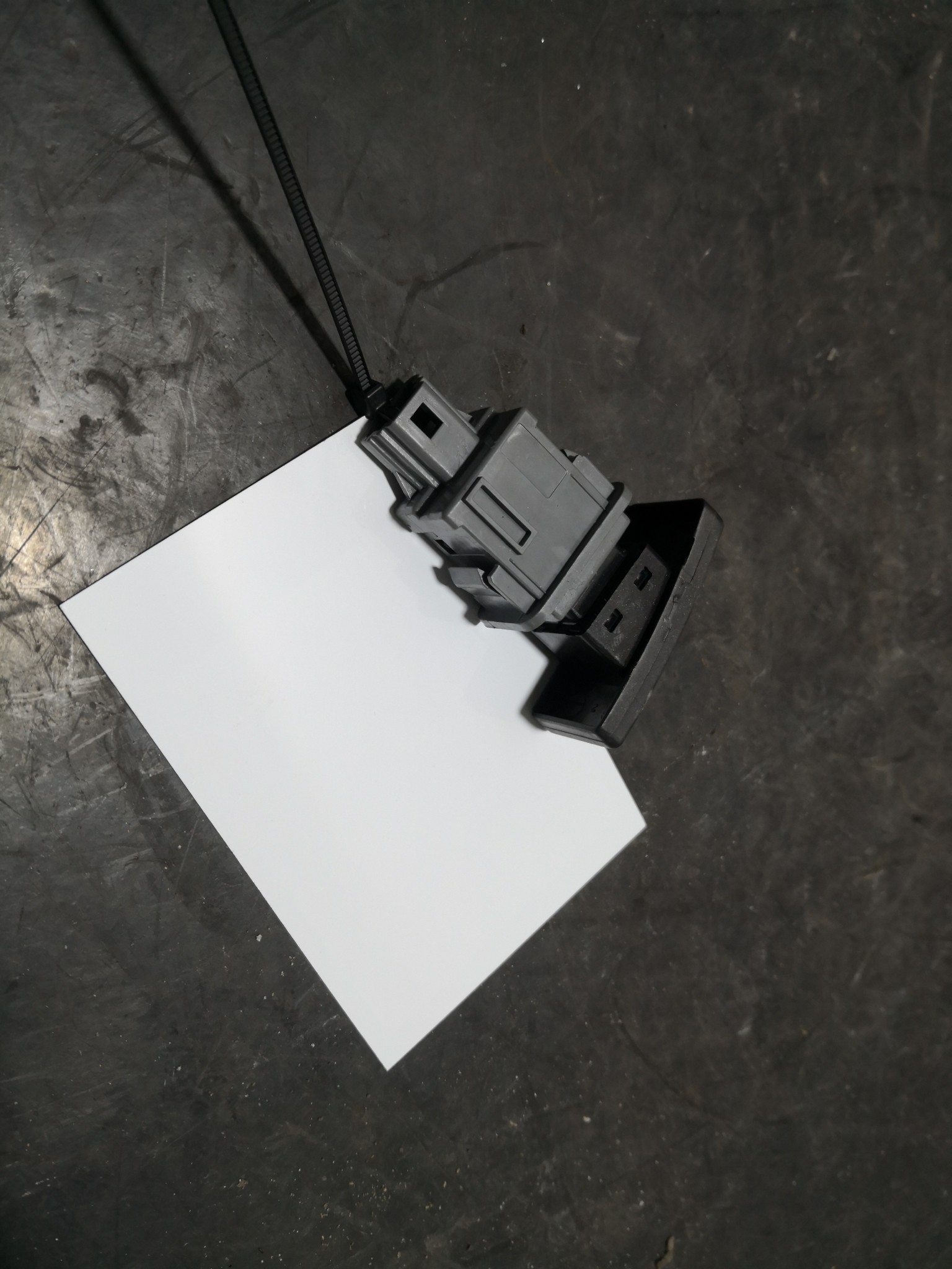 Botão 4 Piscas TOYOTA AVENSIS três volumes (_T27_) | 08 - 18 Imagem-1