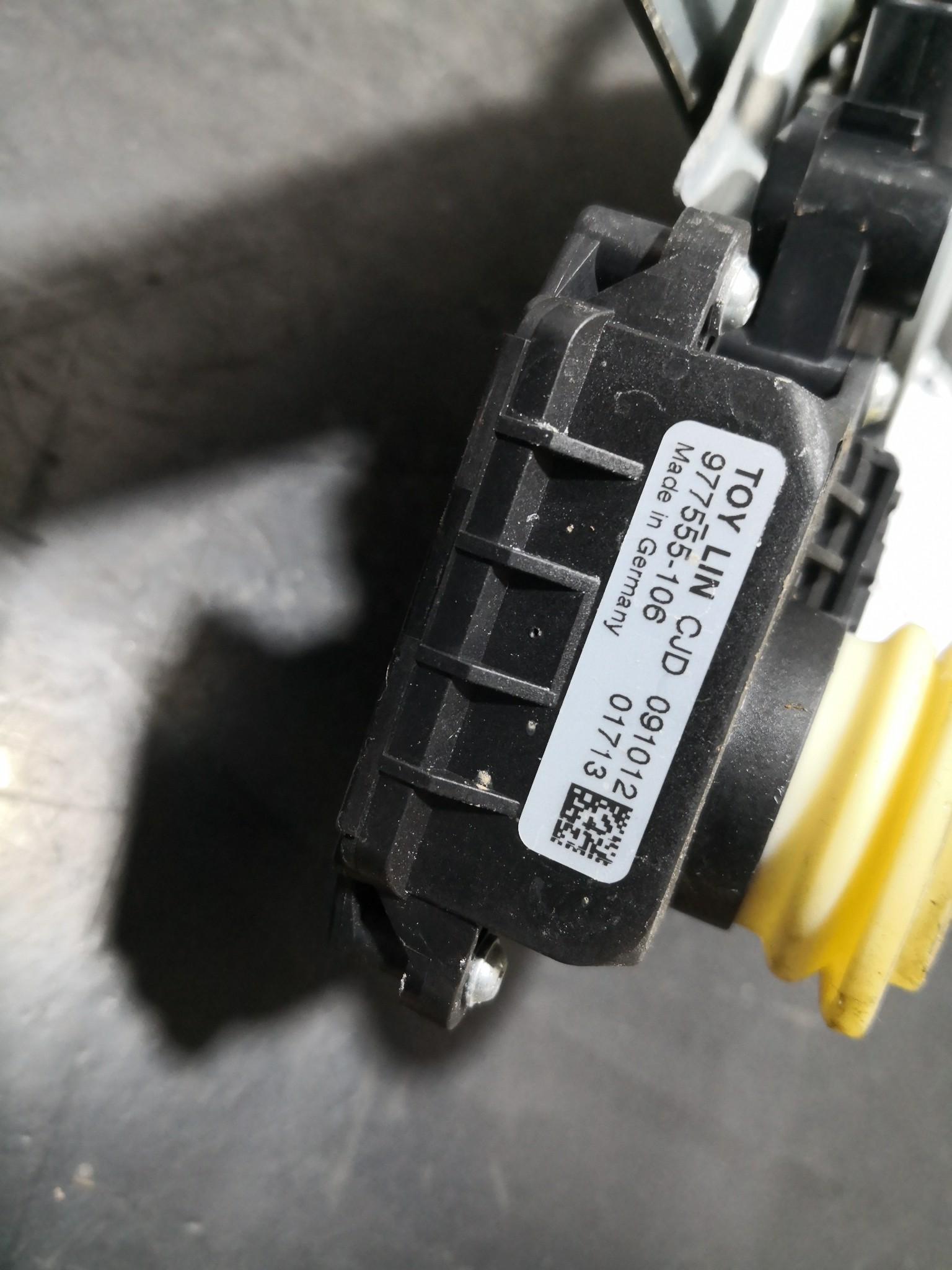 Elevador Trás Dto Electrico TOYOTA AVENSIS três volumes (_T27_) | 08 - 18 Imagem-2