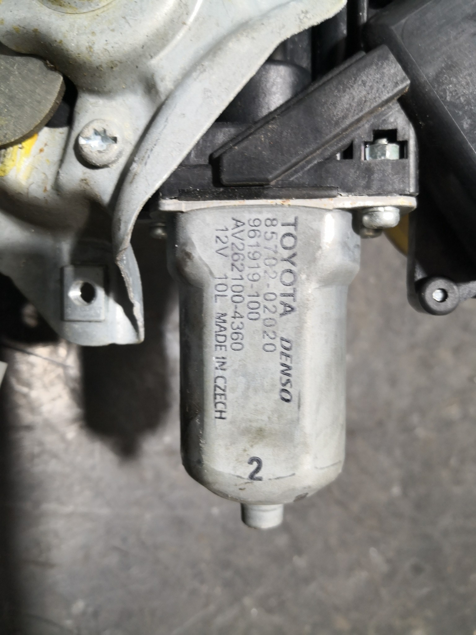 Elevador Trás Dto Electrico TOYOTA AVENSIS três volumes (_T27_) | 08 - 18 Imagem-4