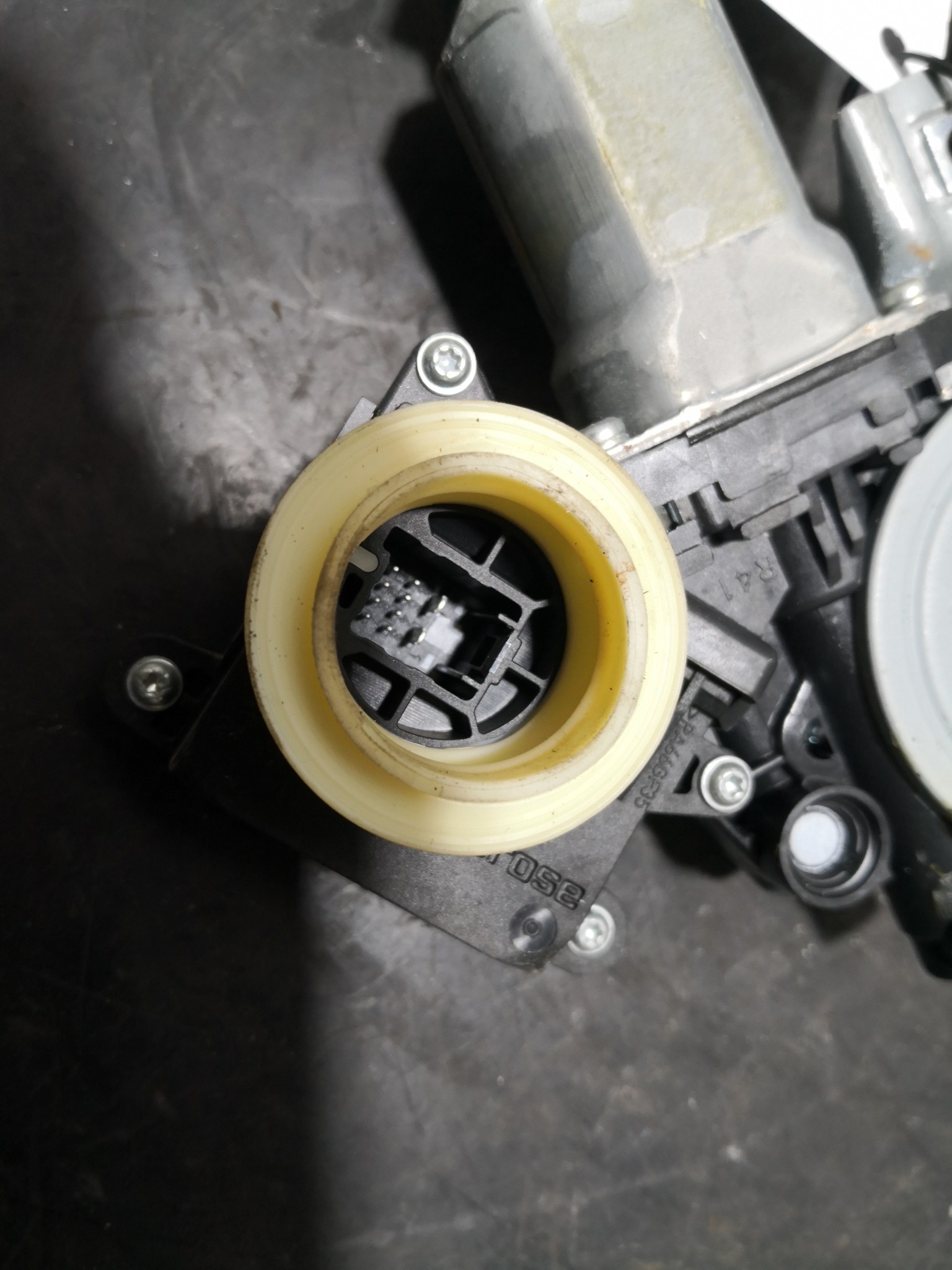 Elevador Frente Dto Electrico TOYOTA AVENSIS três volumes (_T27_) | 08 - 18 Imagem-1