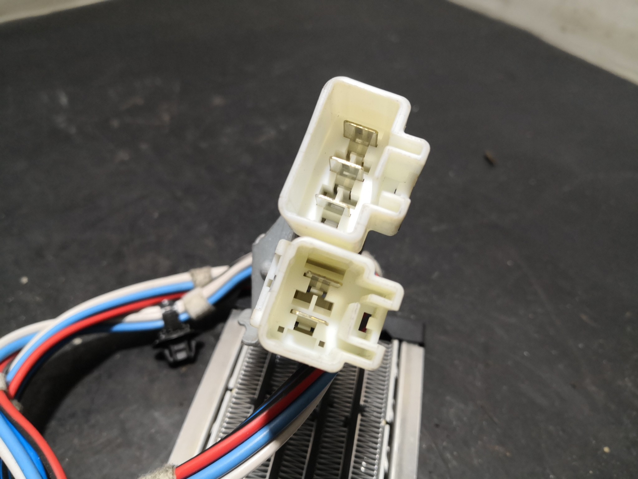 Radiador de Aquecimento Elétrico TOYOTA AVENSIS três volumes (_T27_) | 08 - 18 Imagem-1