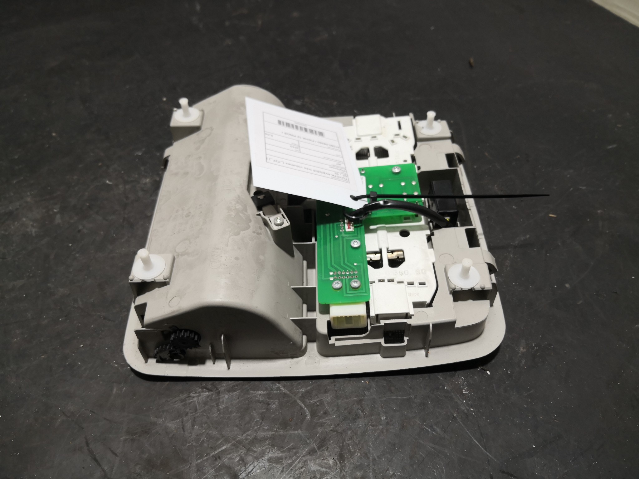 Plafonier  TOYOTA AVENSIS três volumes (_T27_) | 08 - 18 Imagem-4