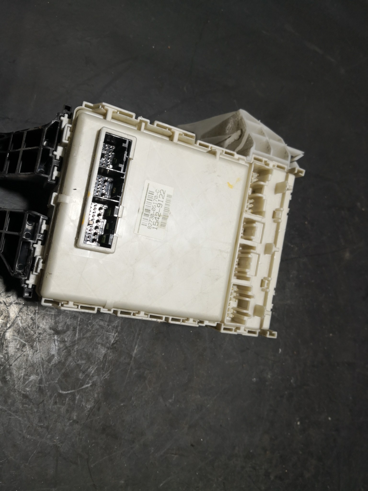 Caixa dos Fusíveis TOYOTA AVENSIS três volumes (_T27_) | 08 - 18 Imagem-3