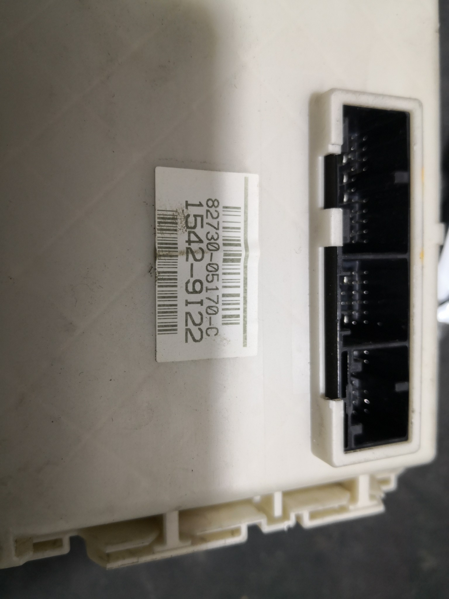 Caixa dos Fusíveis TOYOTA AVENSIS três volumes (_T27_) | 08 - 18 Imagem-4