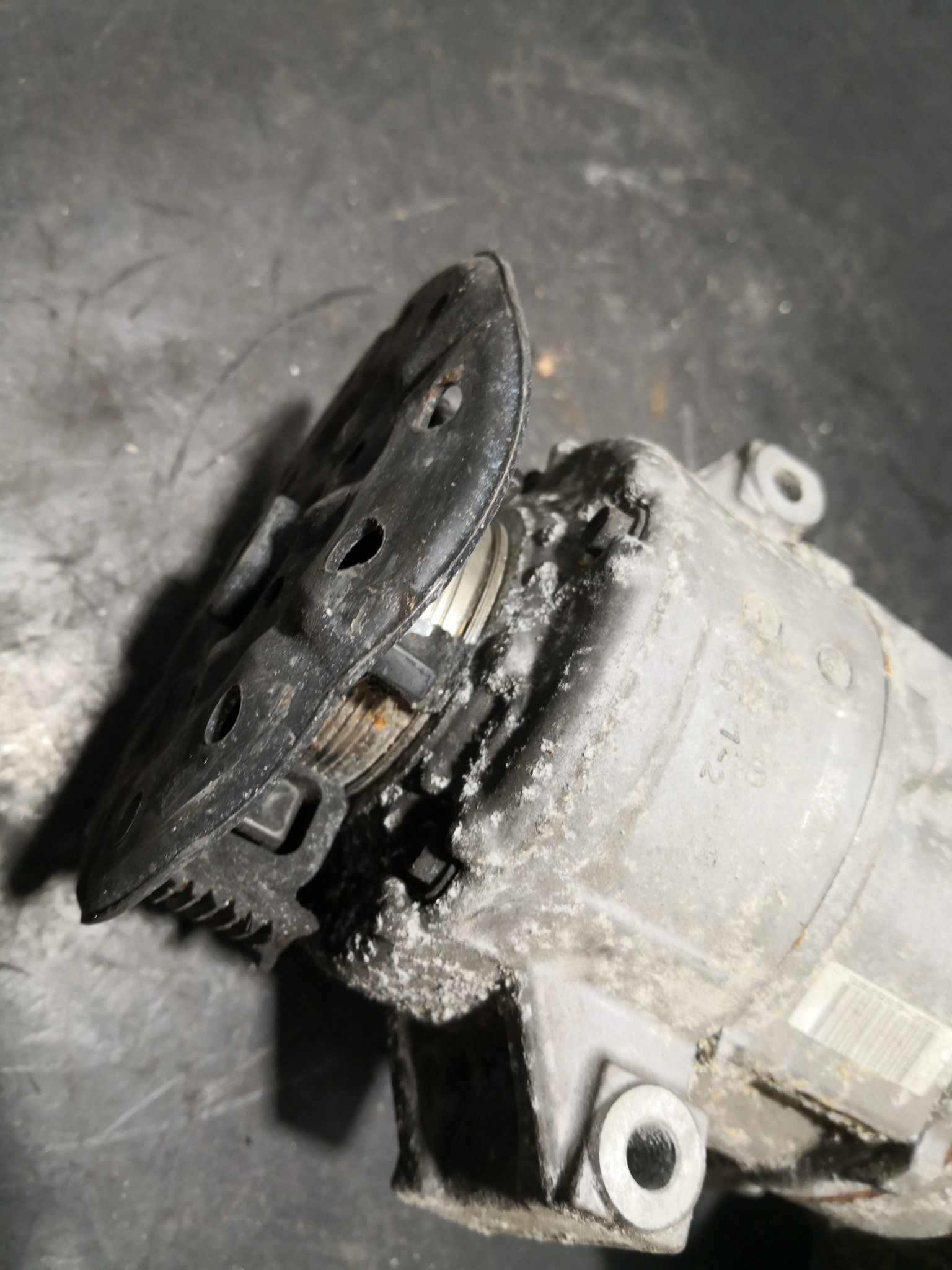 Compressor do Ar condicionado TOYOTA AVENSIS três volumes (_T27_) | 08 - 18 Imagem-3