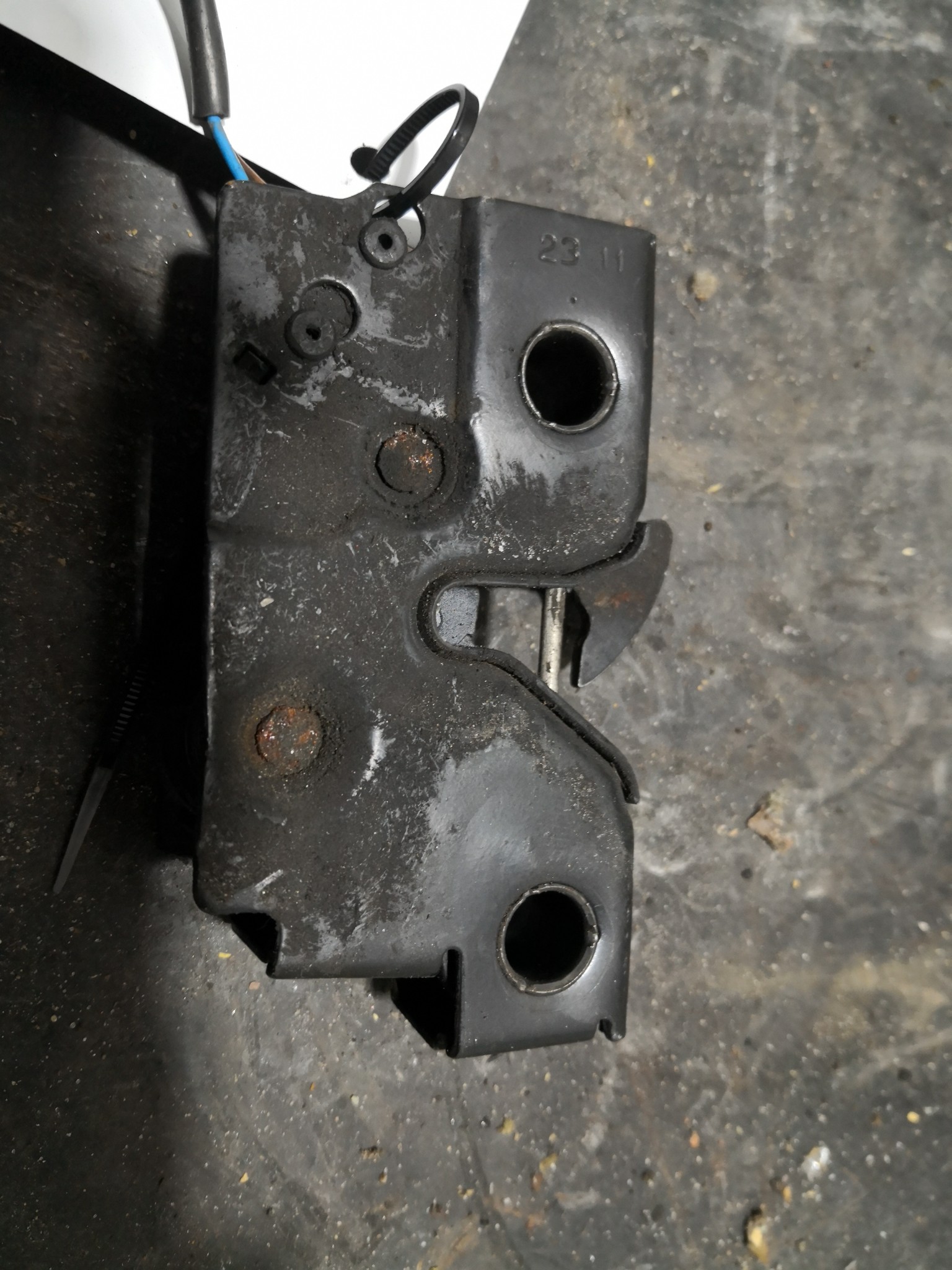 Fecho Capot VOLKSWAGEN POLO (6R1, 6C1) | 09 -  Imagem-1