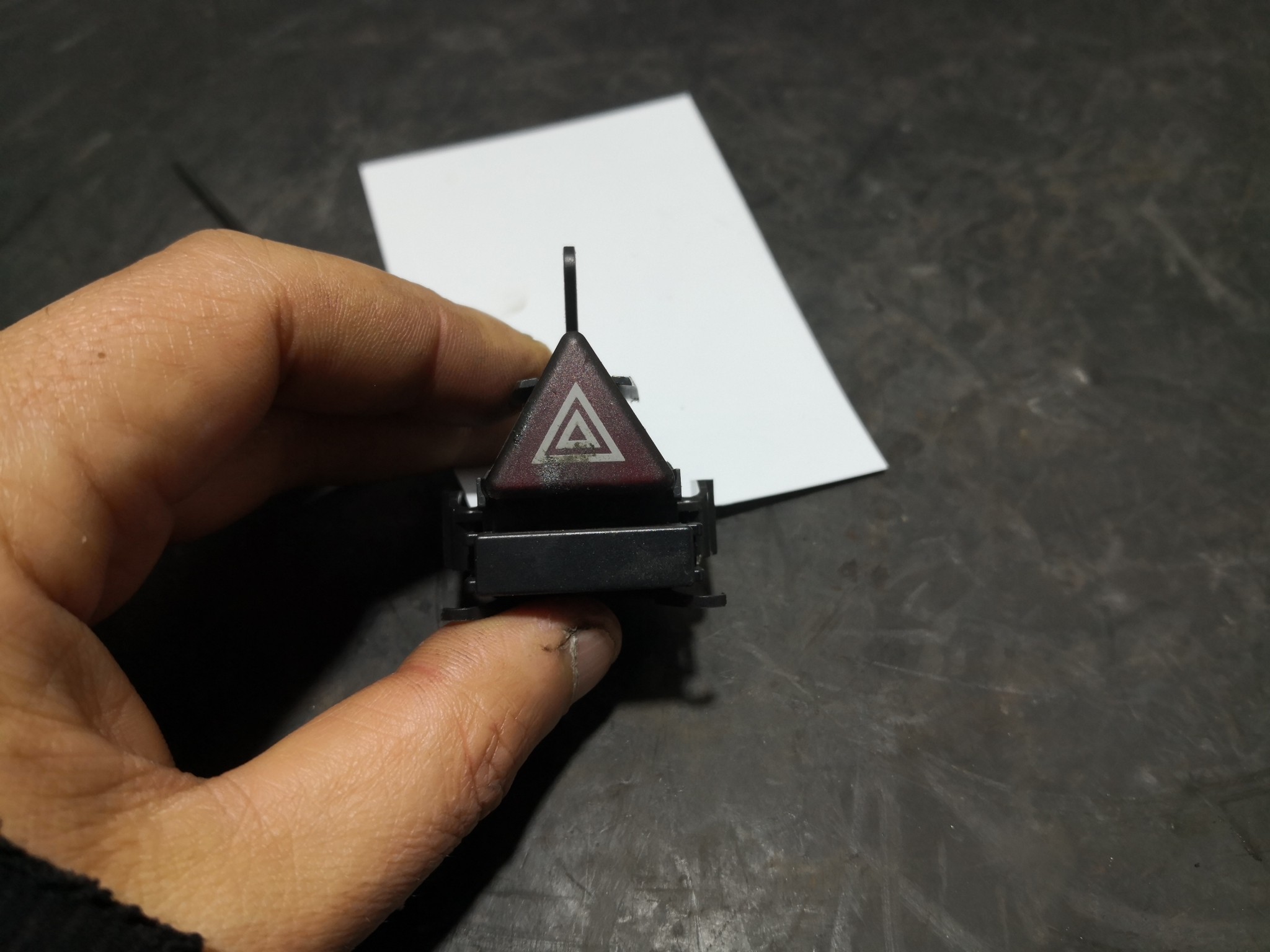 Botão 4 Piscas MERCEDES-BENZ - ID S_92986