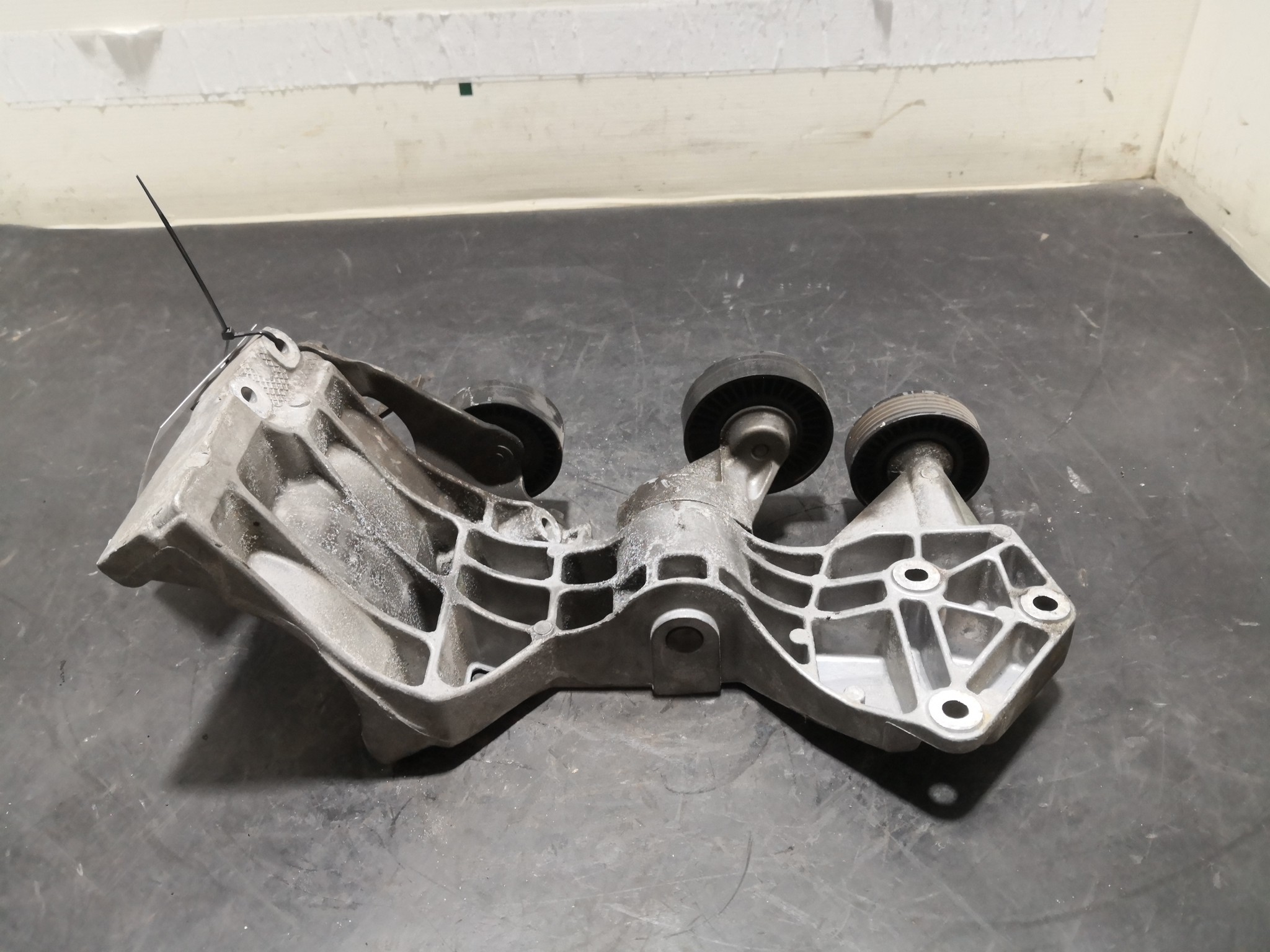 Esticador de Correia MERCEDES-BENZ B-CLASS (W245) | 05 - 11 Imagem-3