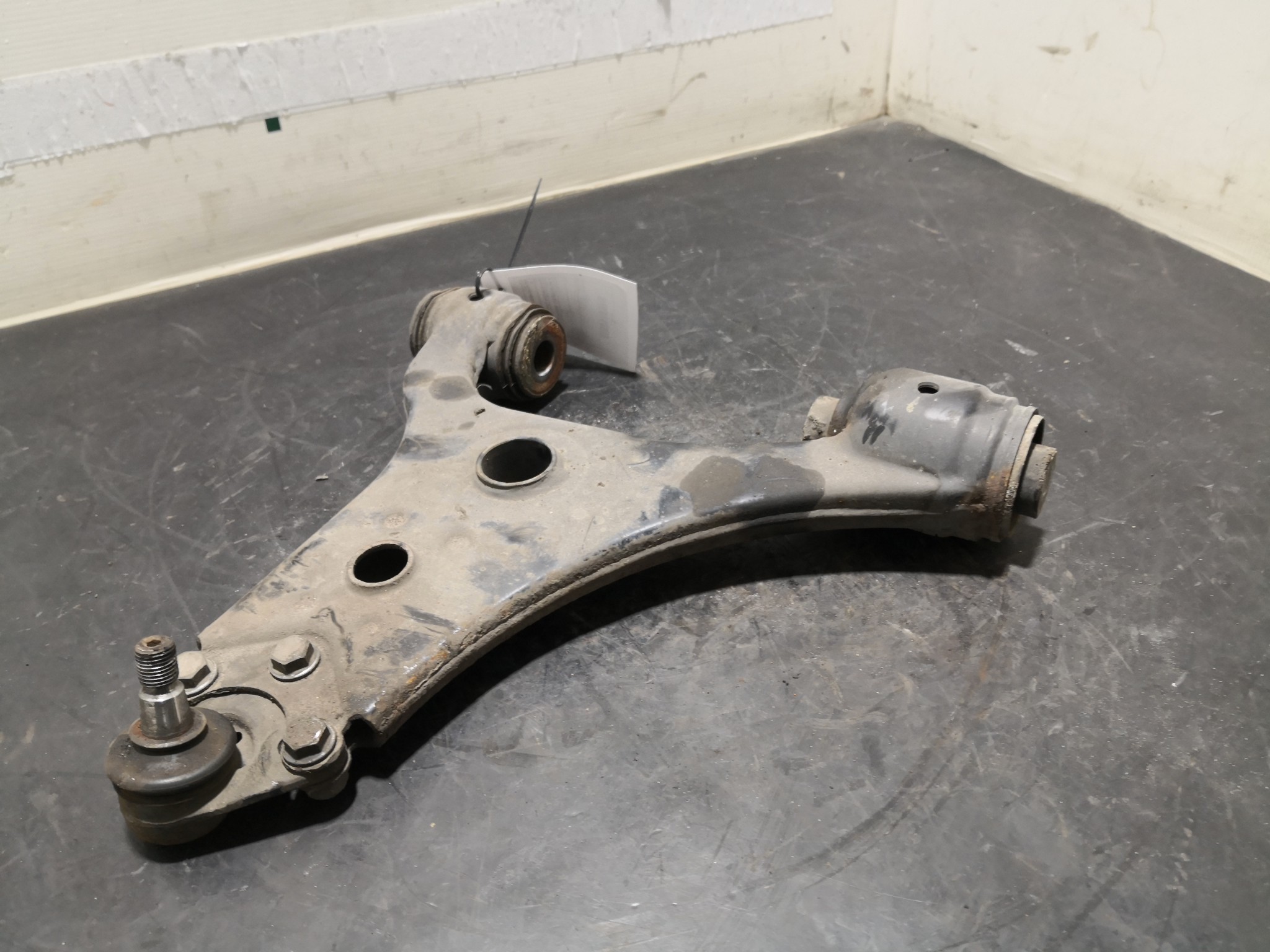 Braço Suspensão Frente Dto MERCEDES-BENZ - ID S_92988