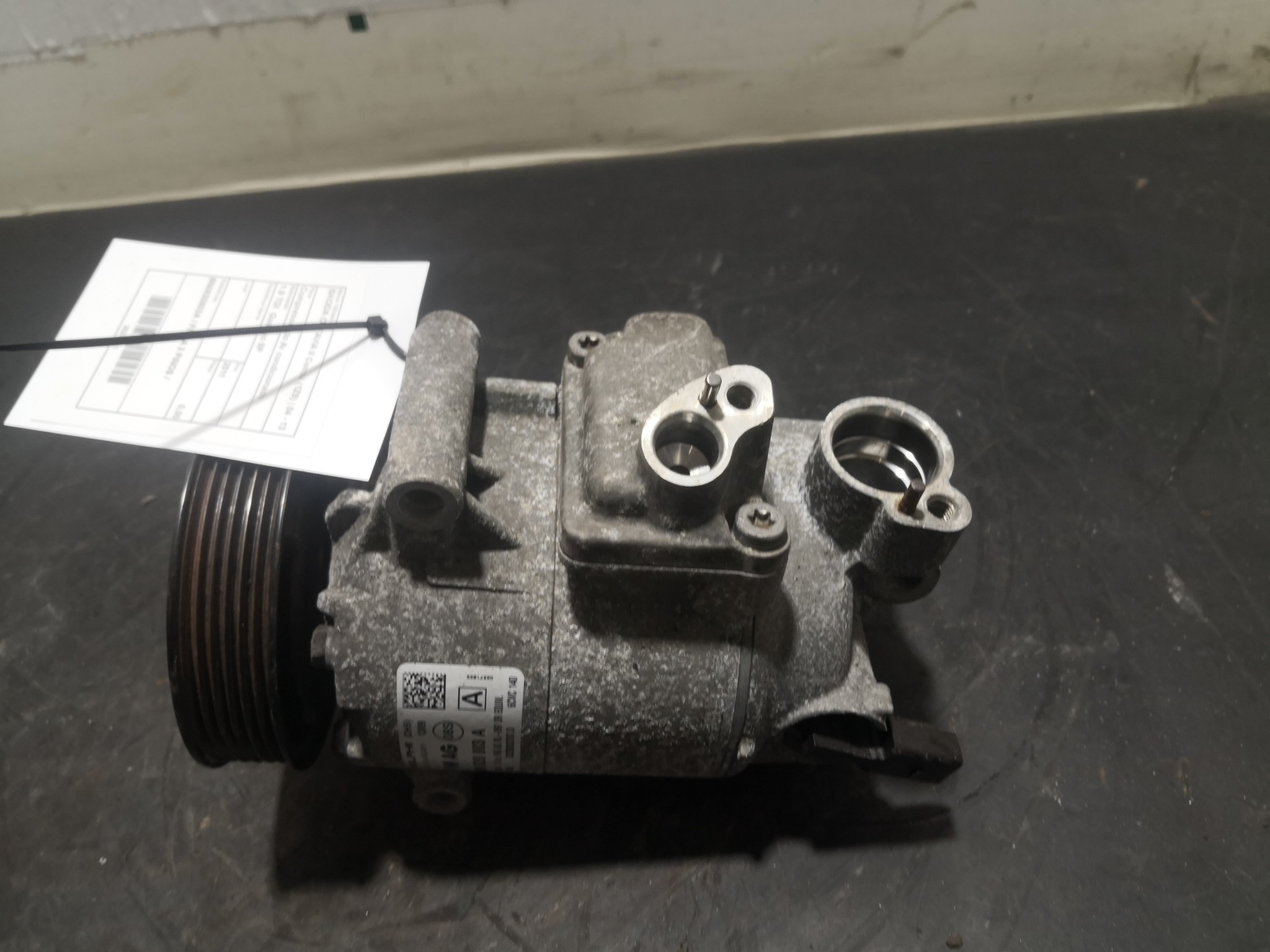 Compressor do Ar condicionado SKODA OCTAVIA II Combi (1Z5) | 04 - 13 Imagem-1