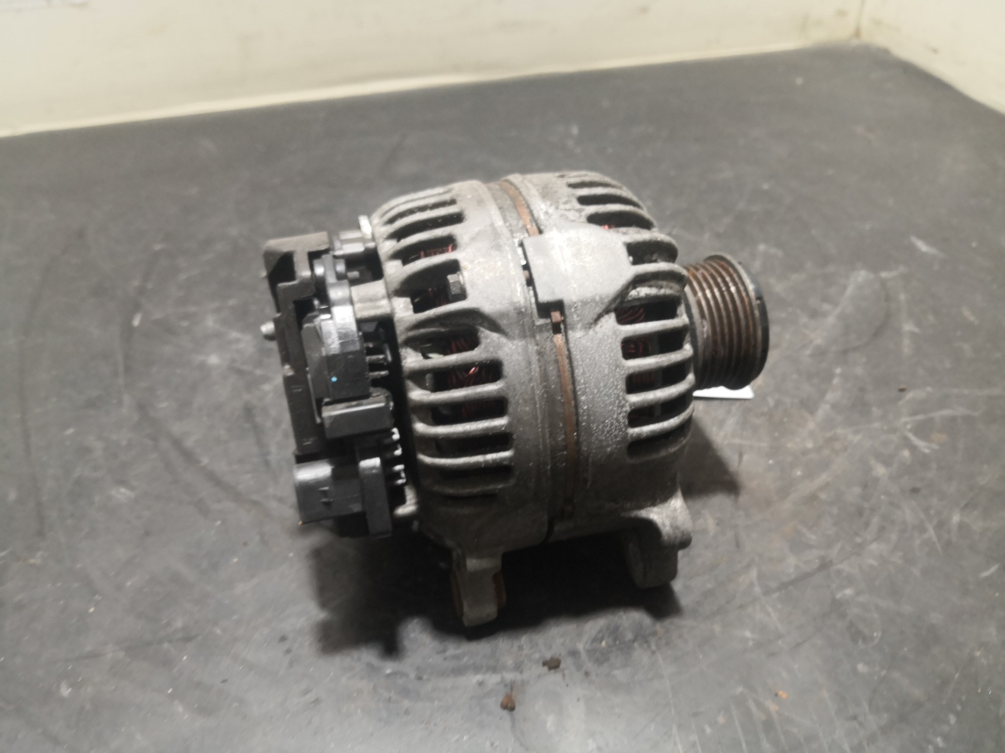 Alternador SKODA OCTAVIA II Combi (1Z5) | 04 - 13 Imagem-1