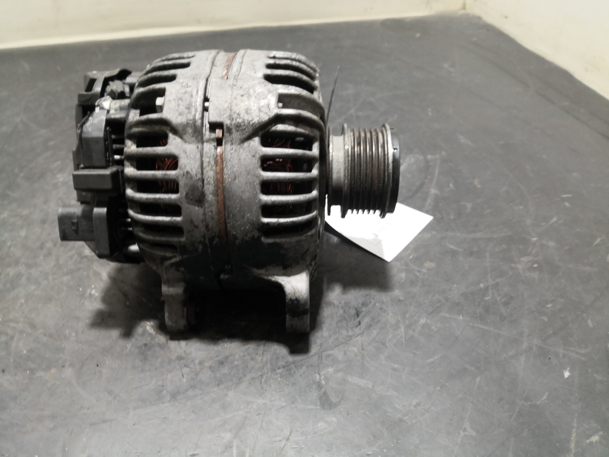 Alternador VOLKSWAGEN PASSAT (3C2) | 05 - 10 Imagem-1