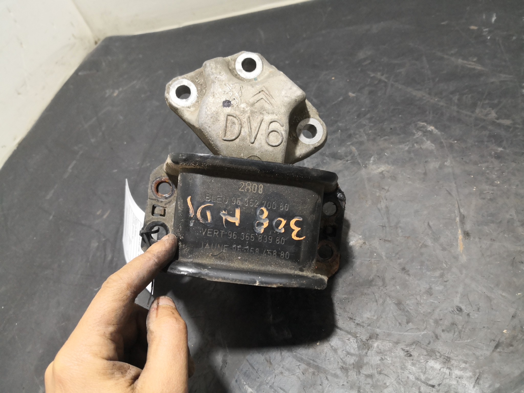 Apoio de Motor PEUGEOT 308 SW I (4E_, 4H_) | 07 - 14 Imagem-1