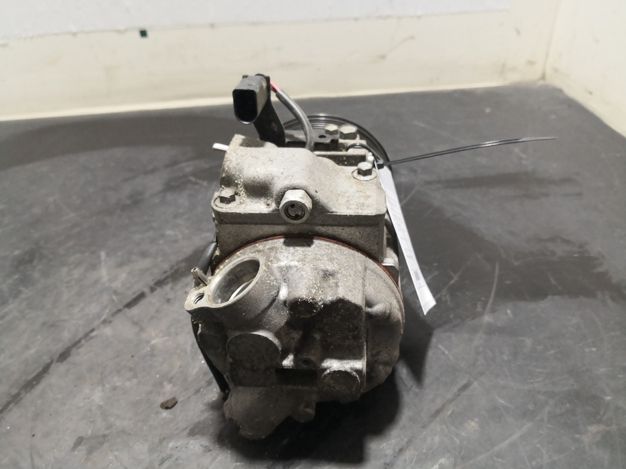 Compressor do Ar condicionado SEAT IBIZA IV (6J5, 6P1) | 08 - 17 Imagem-2