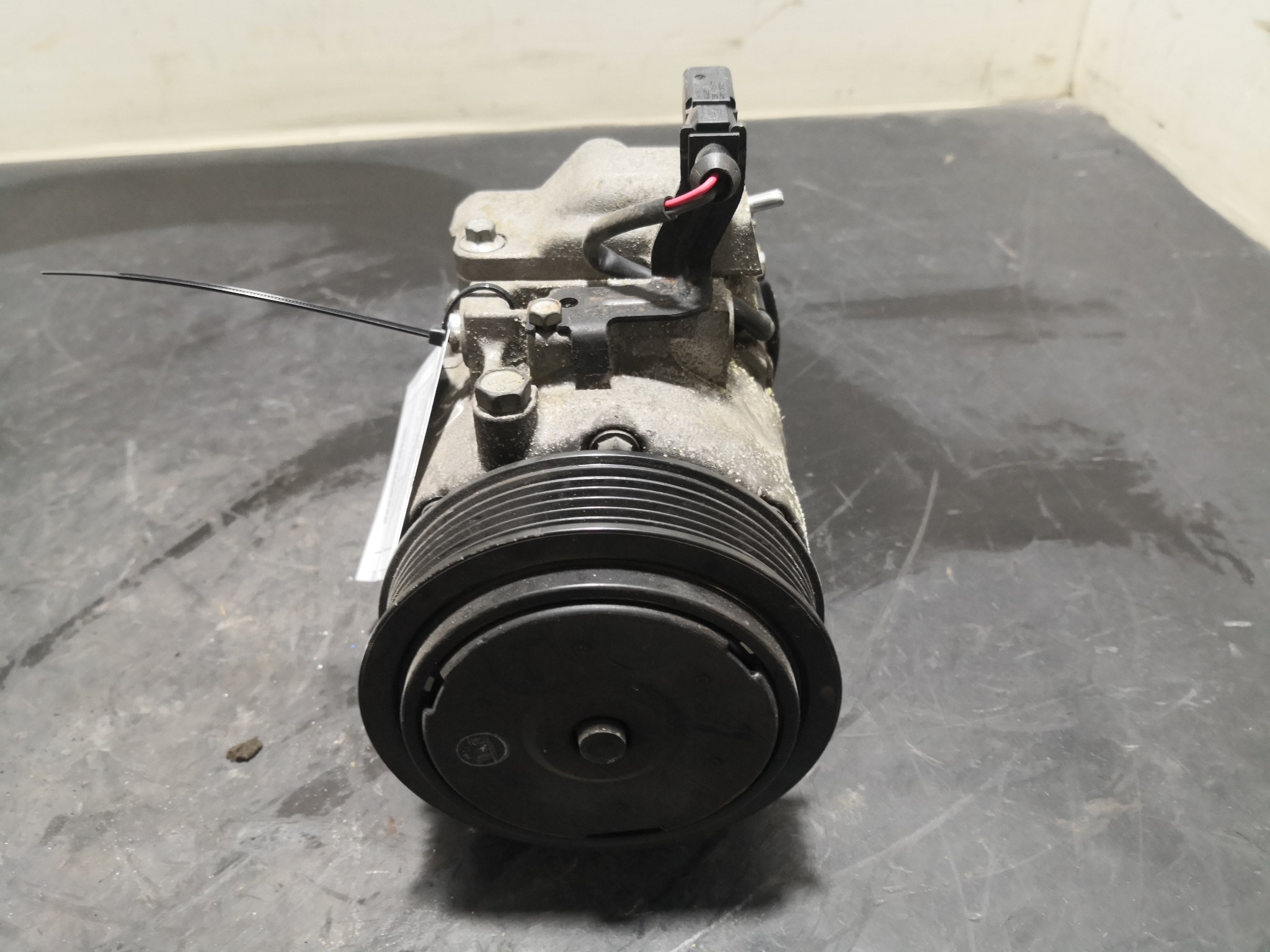 Compressor do Ar condicionado SEAT IBIZA IV (6J5, 6P1) | 08 - 17 Imagem-3