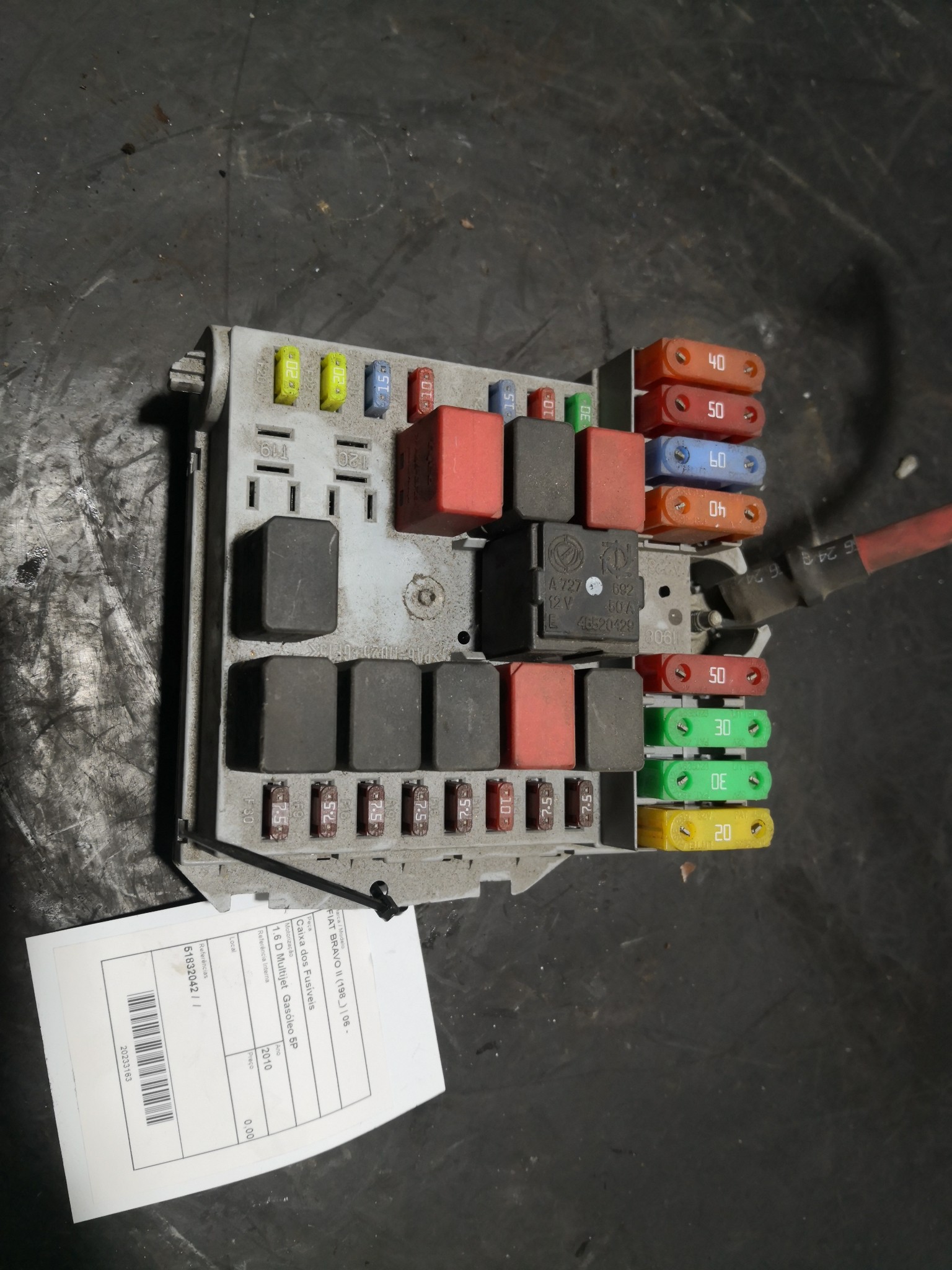 Caixa dos Fusíveis FIAT - ID S_93162