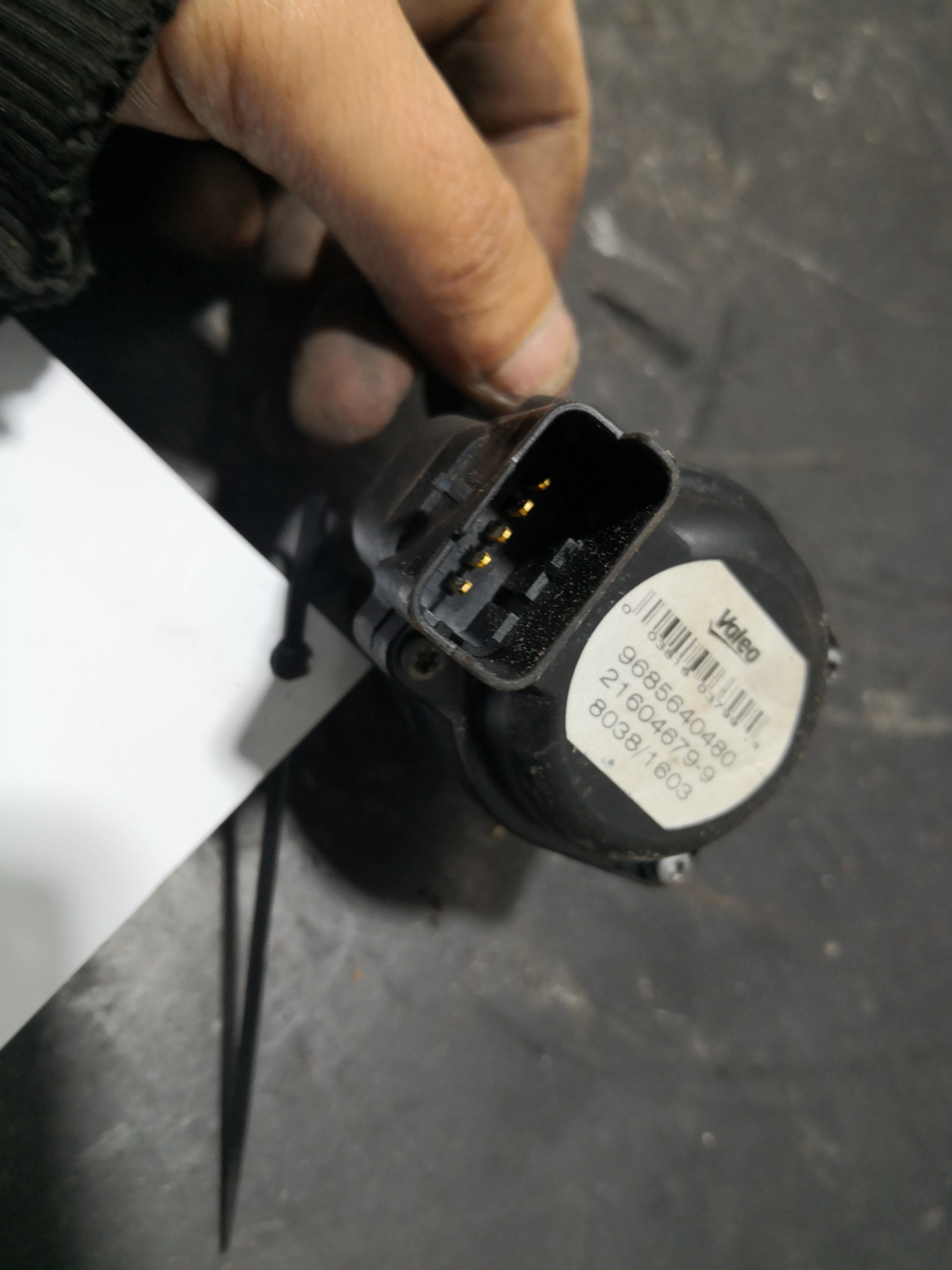 Válvula Egr VOLVO C30 (533) | 06 - 13 Imagem-3