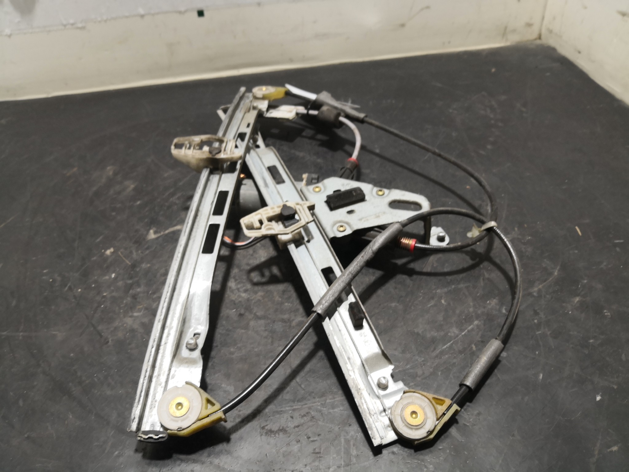 Elevador Frente Dto Electrico PEUGEOT 206 SW (2E/K) | 02 -  Imagem-2