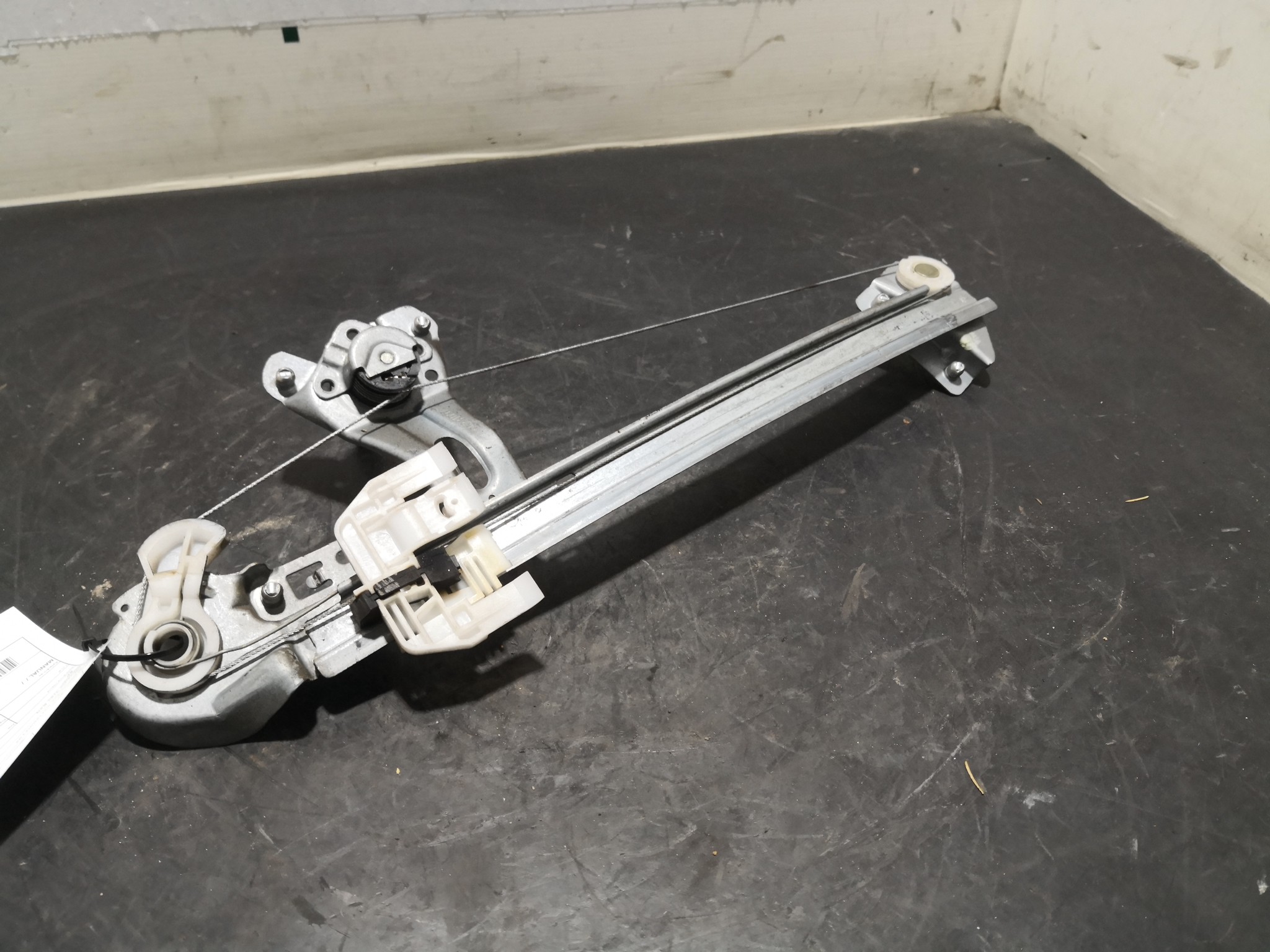 Elevador Trás Esq PEUGEOT 206 SW (2E/K) | 02 -  Imagem-1