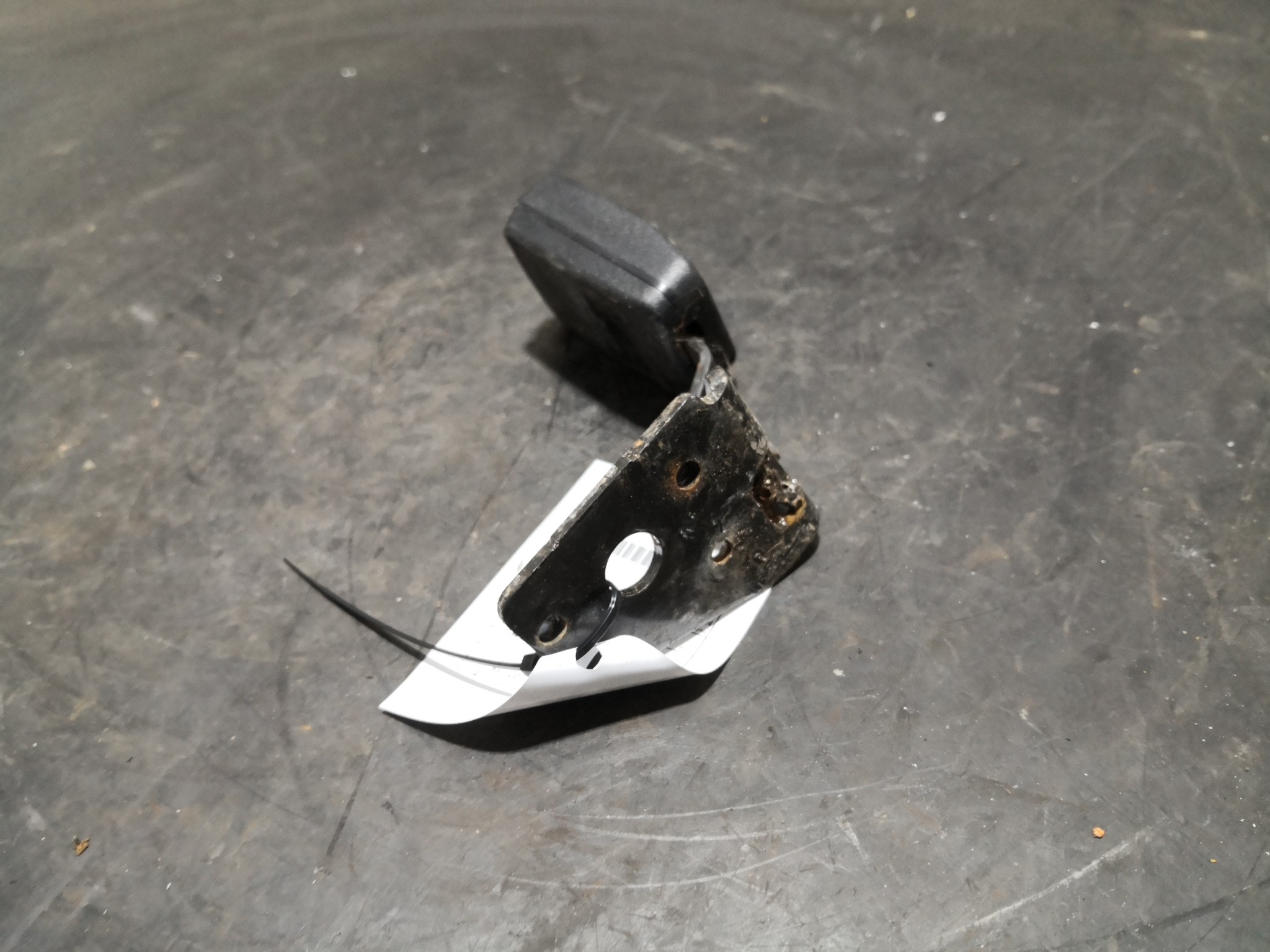 Engate Cinto Trás Esq PEUGEOT 308 I (4A_, 4C_) | 07 - 16 Imagem-1