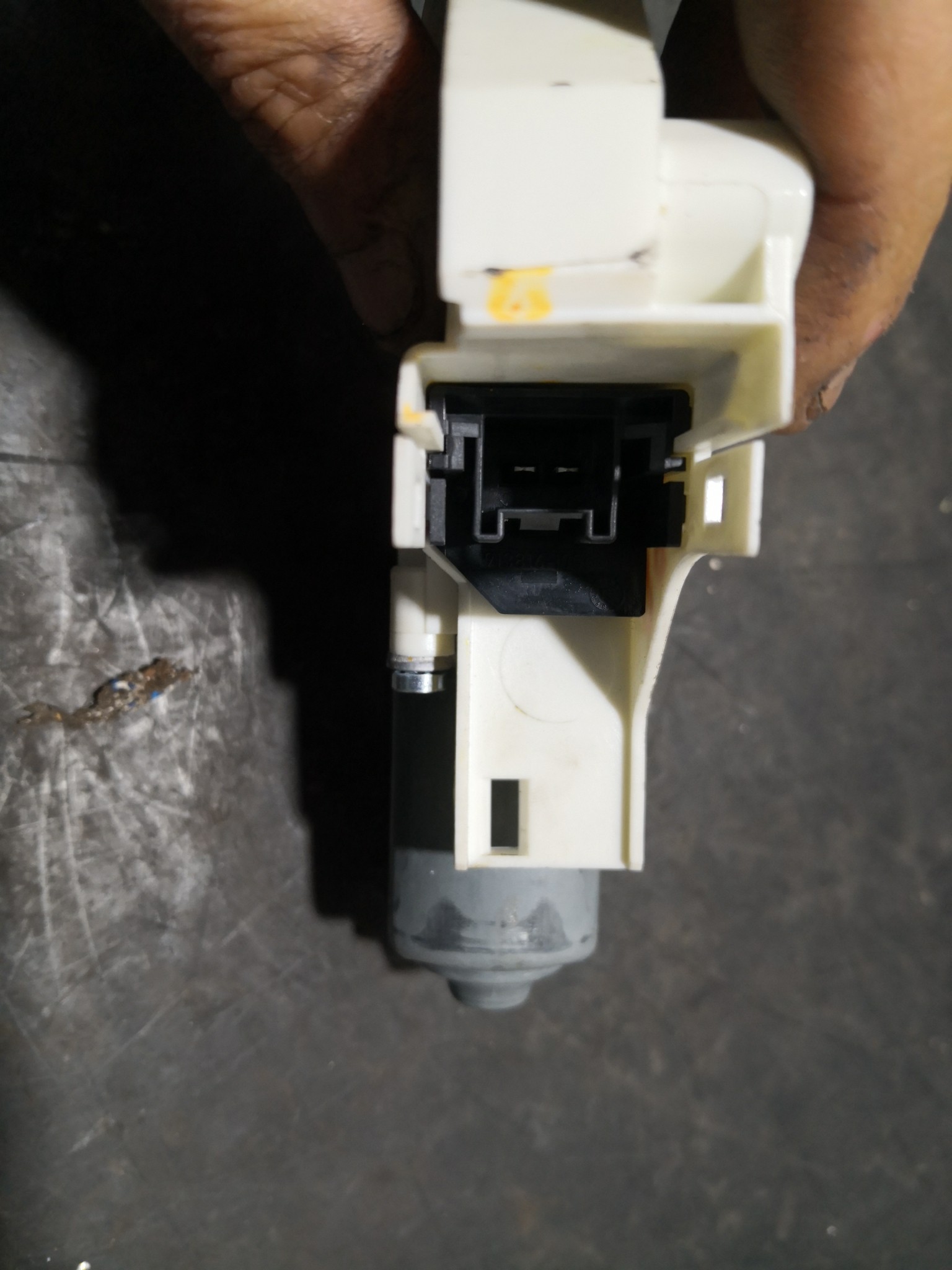 Motor elevador trás esq. AUDI A4 (8K2, B8) | 07 - 15 Imagem-1