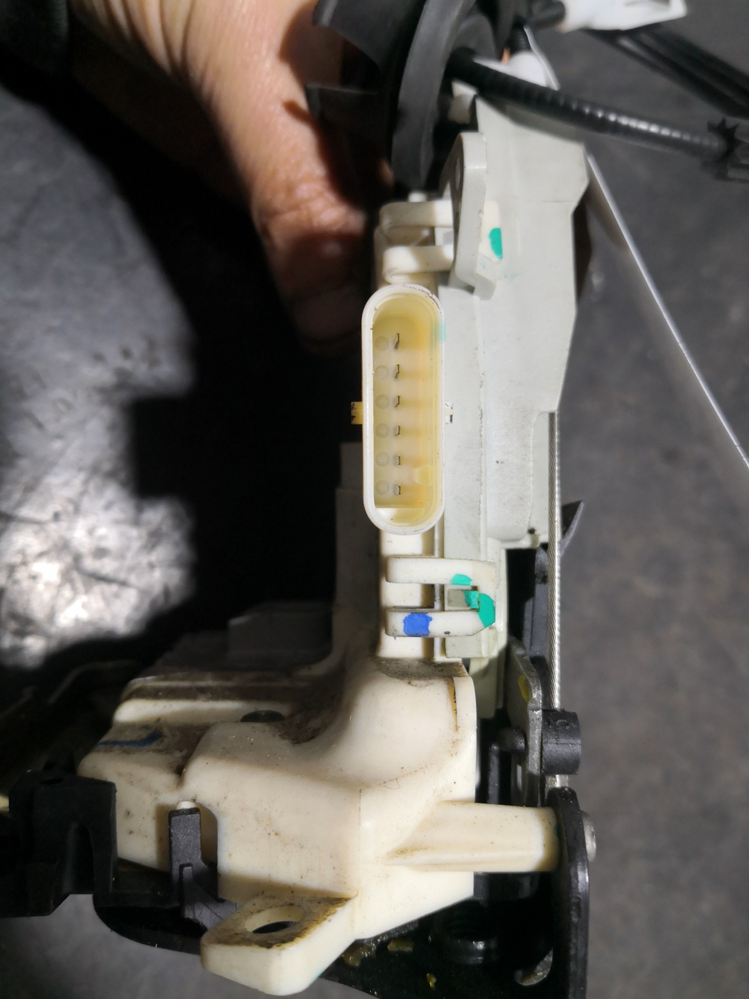 Fecho da Porta Trás Dto AUDI A4 (8K2, B8) | 07 - 15 Imagem-2