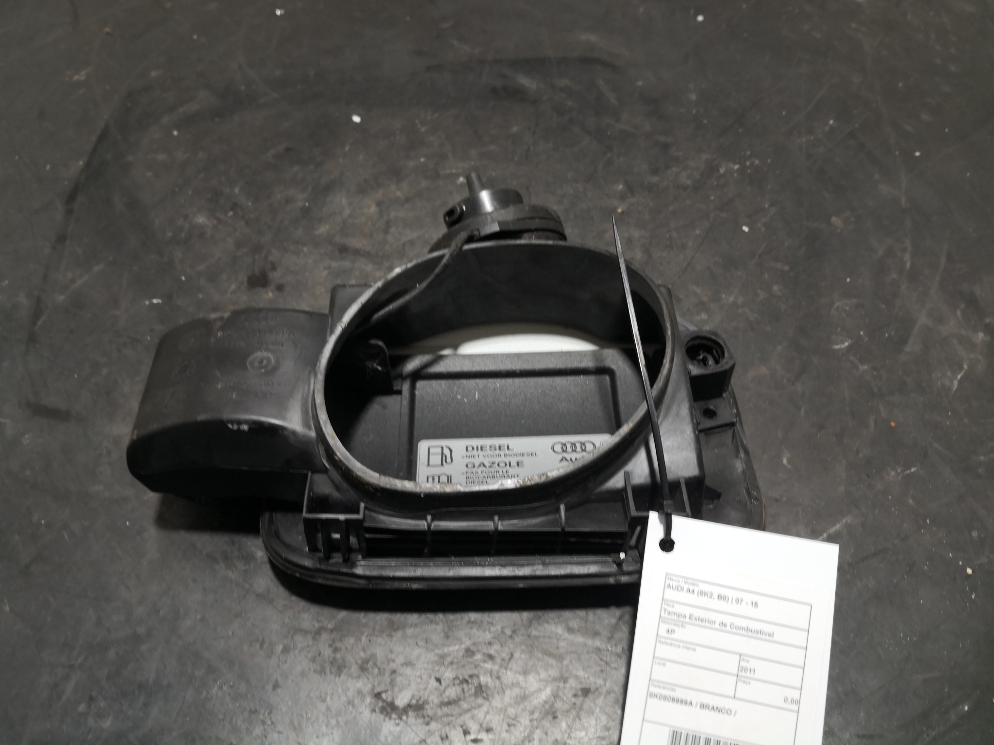 Tampa Exterior de Combustivel AUDI A4 (8K2, B8) | 07 - 15 Imagem-1