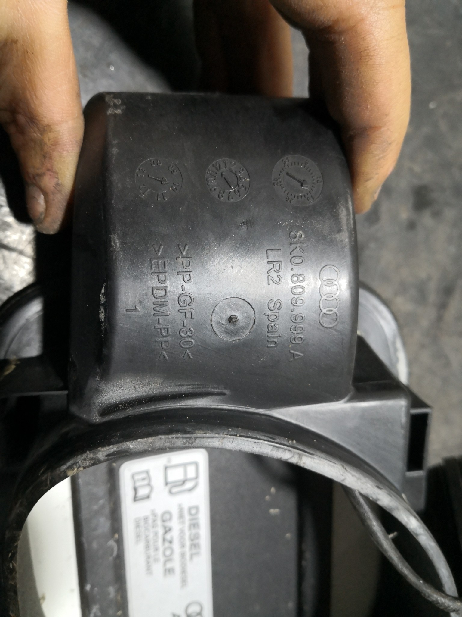 Tampa Exterior de Combustivel AUDI A4 (8K2, B8) | 07 - 15 Imagem-2