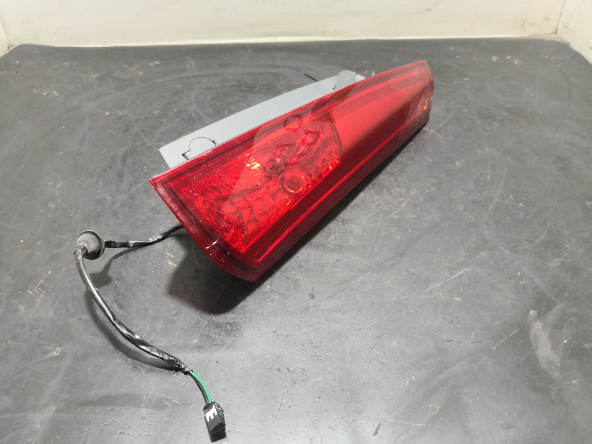 Farolim Stop Dto KIA - ID S_93548