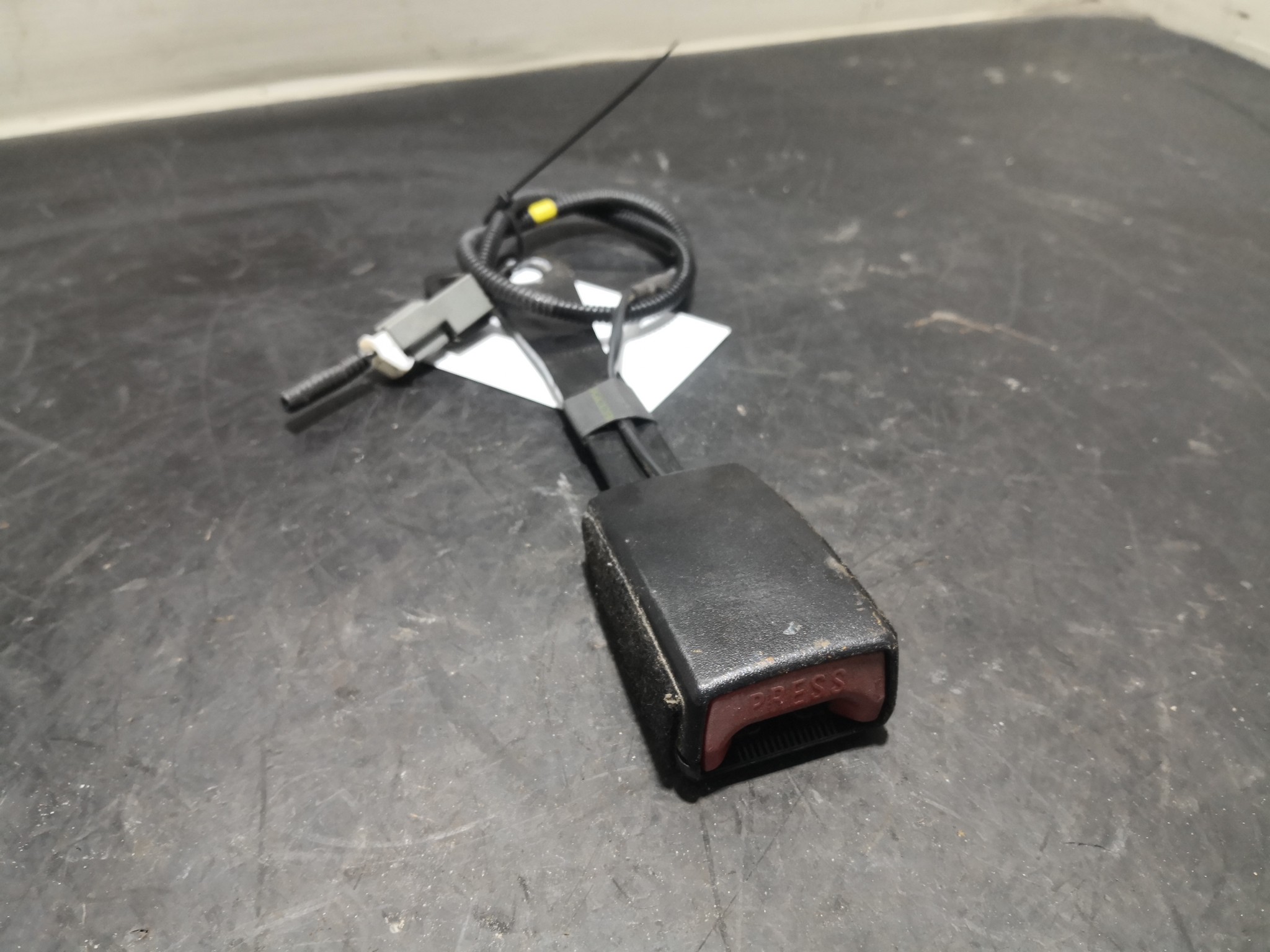 Engate Cinto Frente Dto KIA - ID S_93537