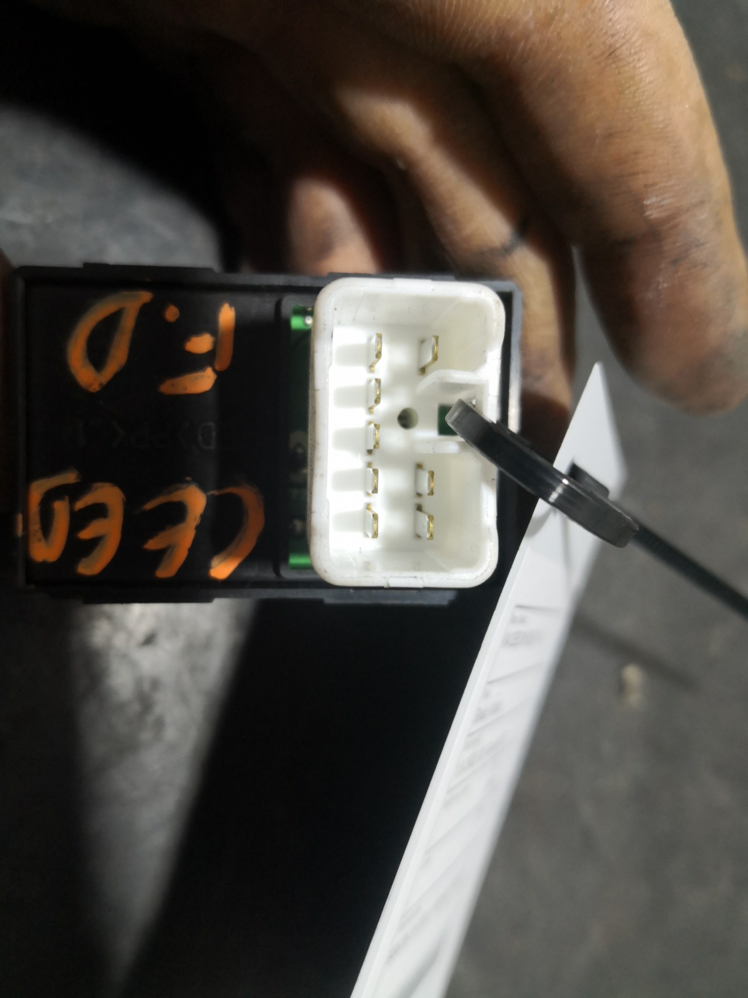 Botão Vidros KIA CEED SW (ED) | 07 - 12 Imagem-2