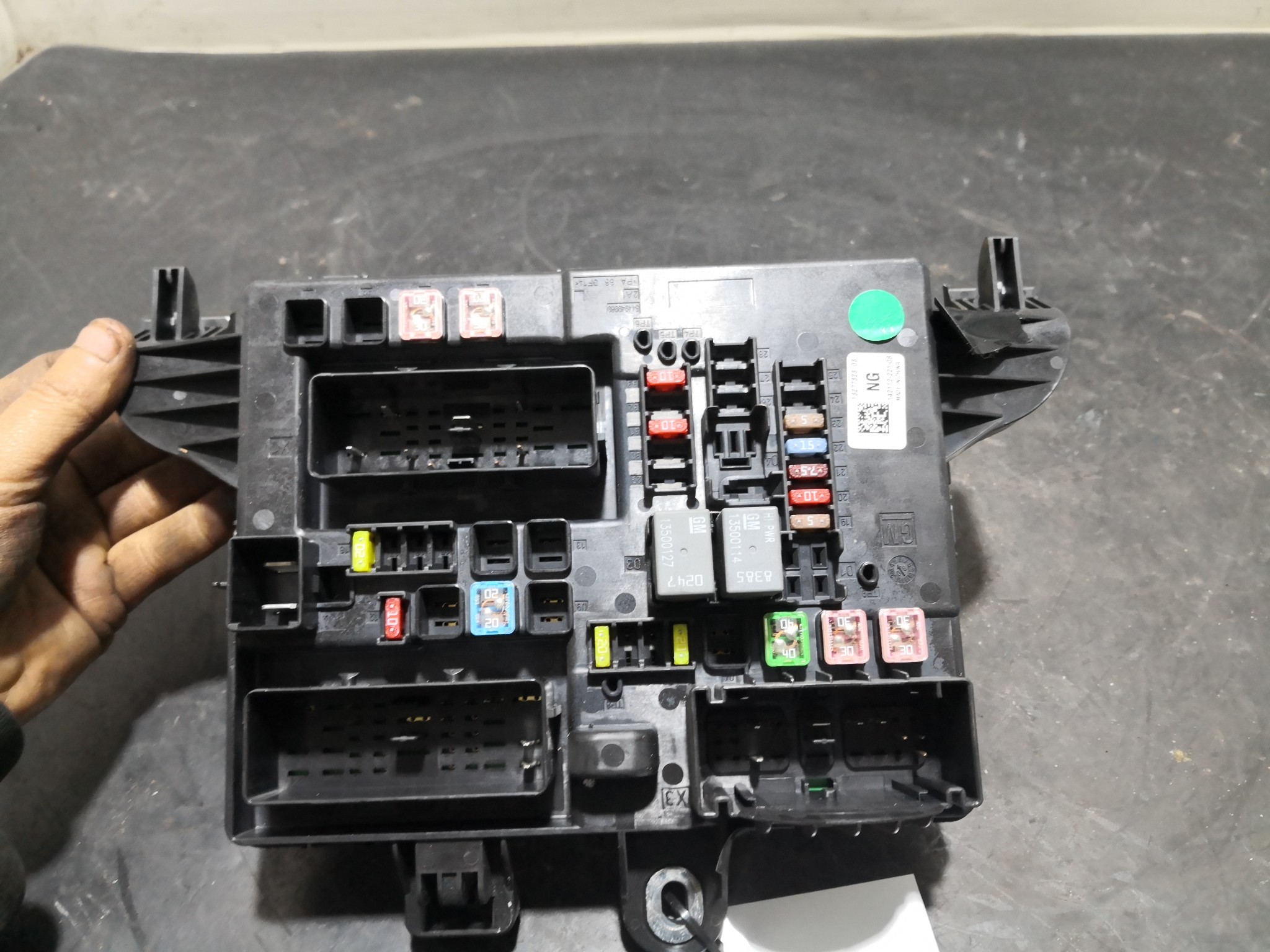 Caixa dos Fusíveis OPEL INSIGNIA A Sports Tourer (G09) | 08 - 17 Imagem-1