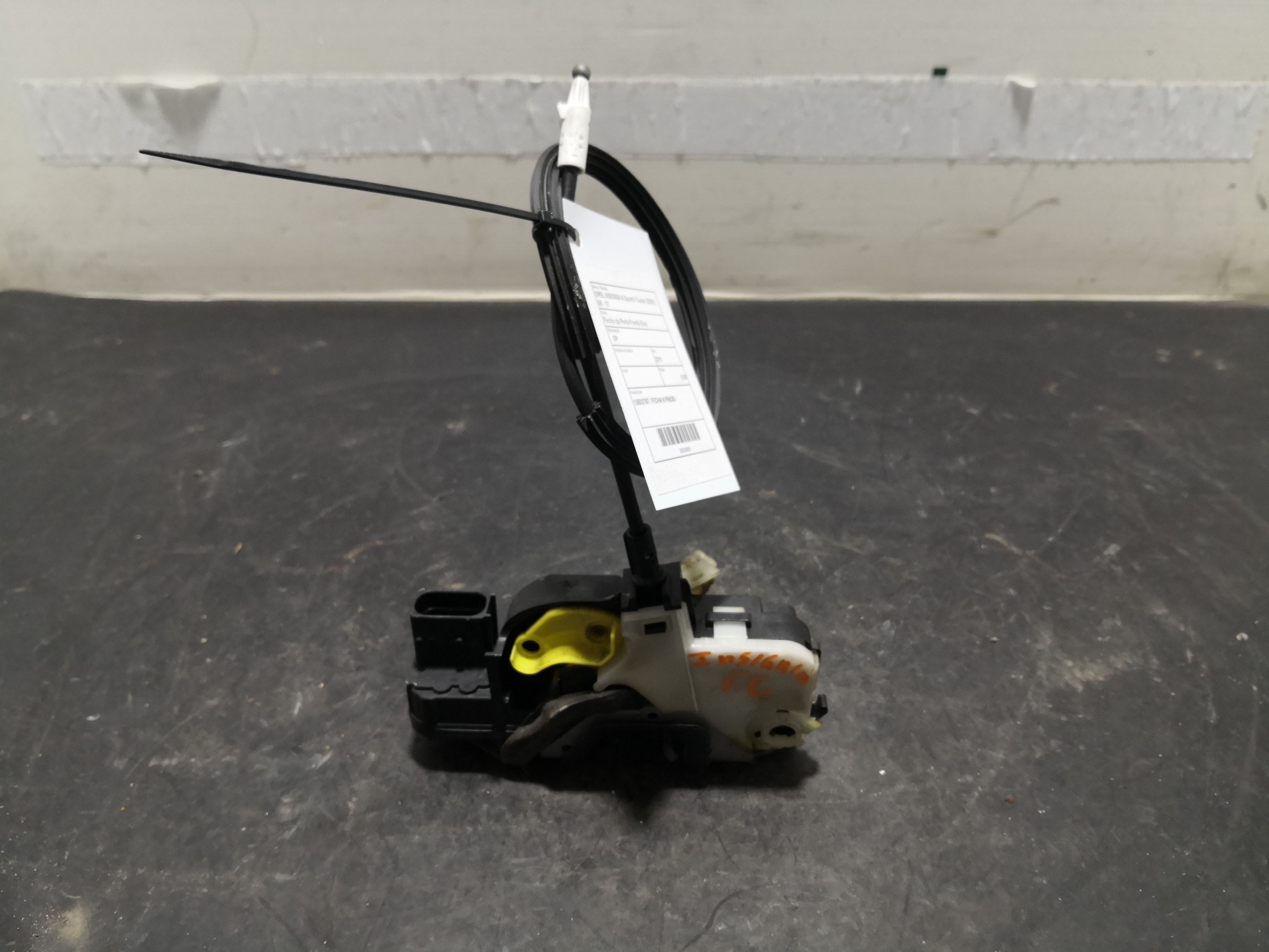 Fecho da Porta Frente Esq OPEL - ID S_93619