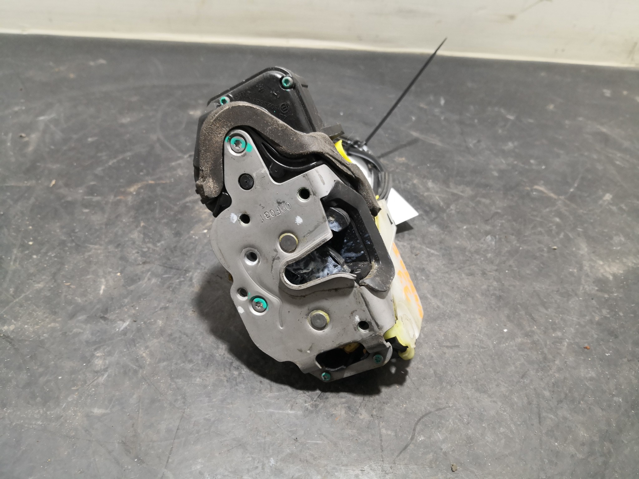 Fecho da Porta Frente Esq OPEL INSIGNIA A Sports Tourer (G09) | 08 - 17 Imagem-5