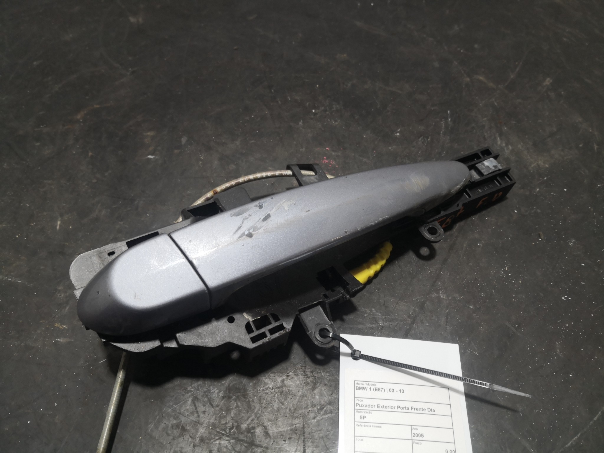 Puxador Exterior Porta Frente Dta BMW 1 (E87) | 03 - 13 Imagem-1