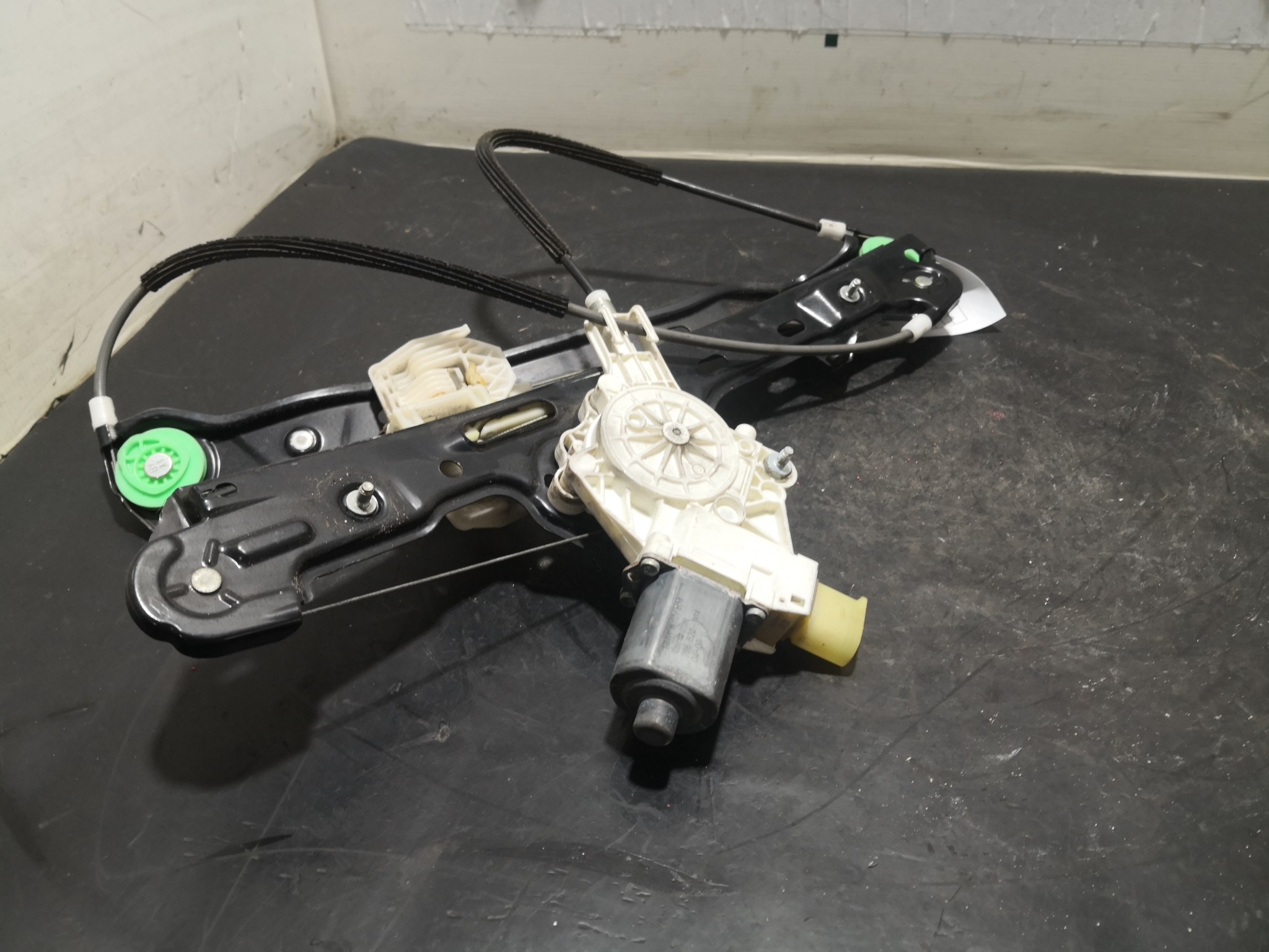 Elevador Frente Esq Electrico BMW 1 (E87) | 03 - 13 Imagem-3