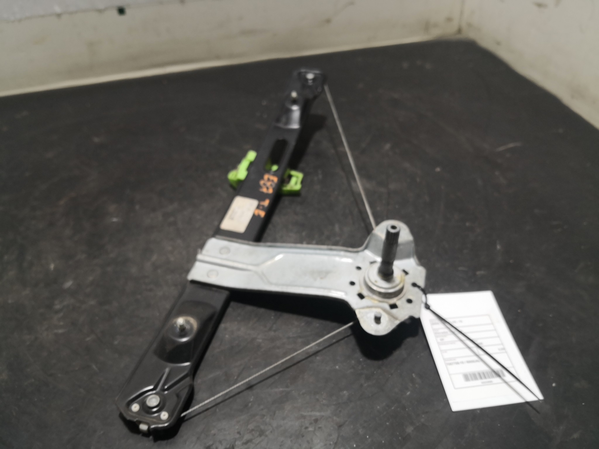 Elevador Trás Esq BMW 1 (E87) | 03 - 13 Imagem-1