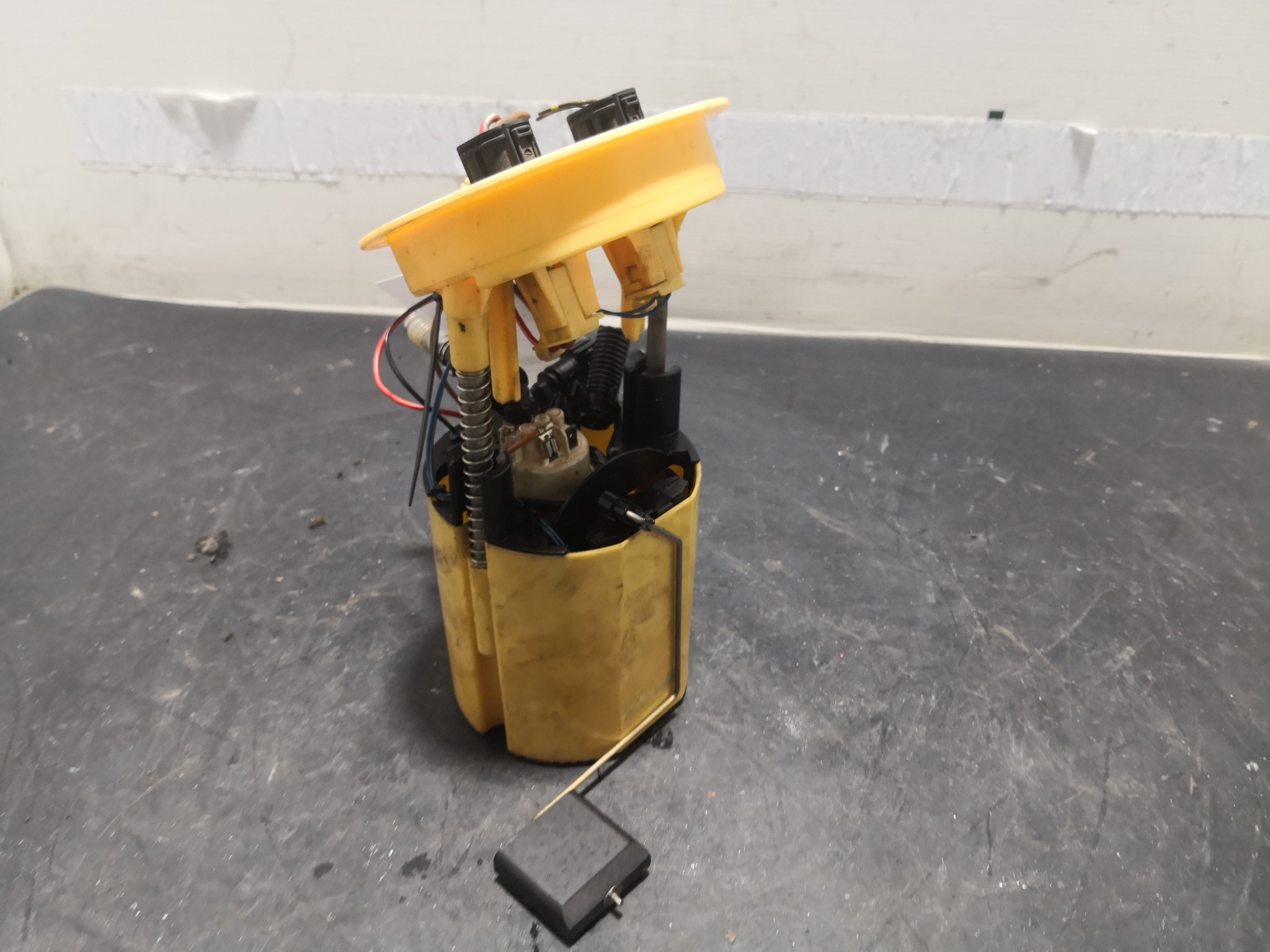 Bomba do Depósito de Combustível BMW 1 (E87) | 03 - 13 Imagem-1