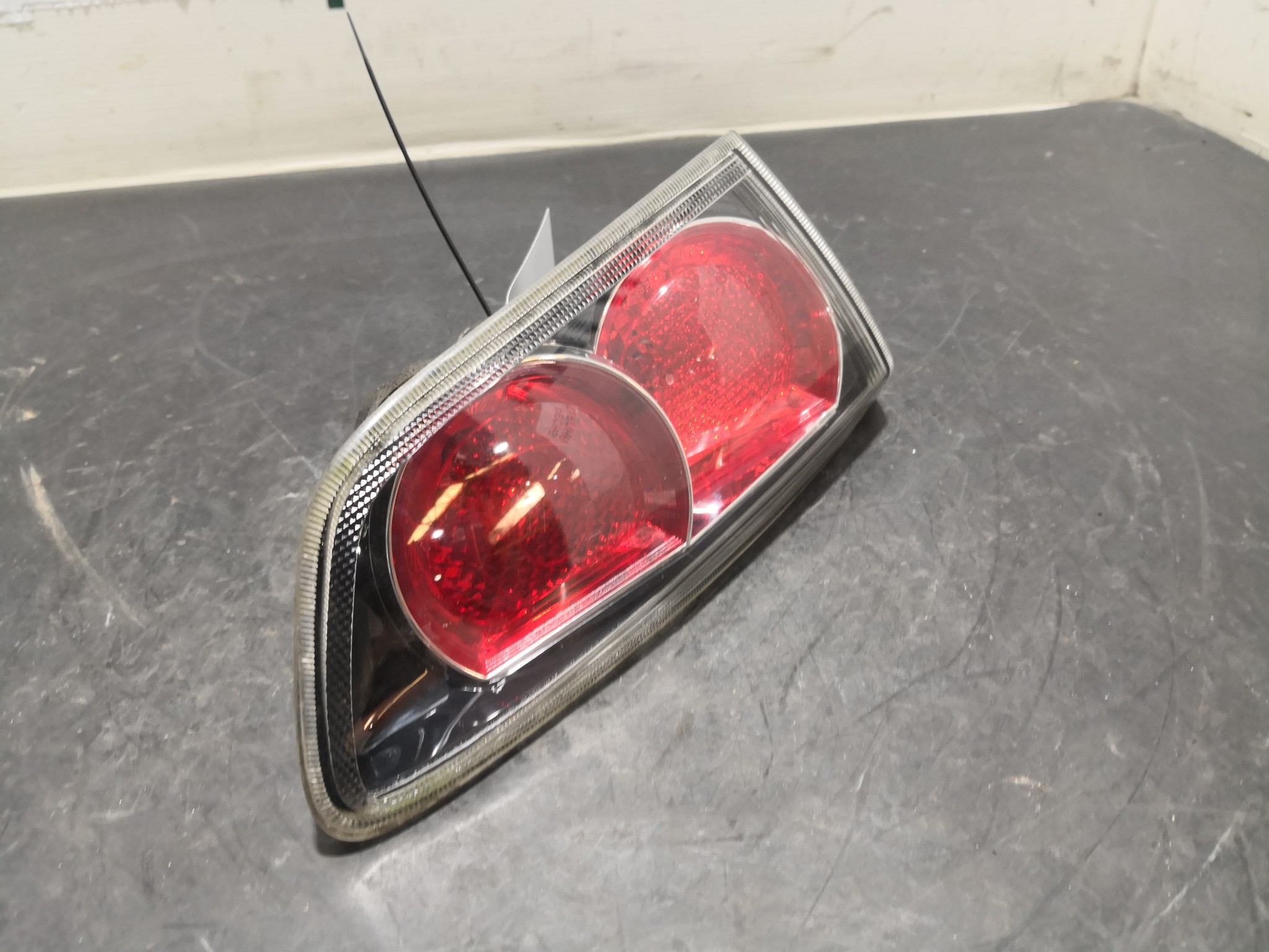 Farolim Mala MITSUBISHI LANCER VIII (CY_A, CZ_A) | 07 -  Imagem-1