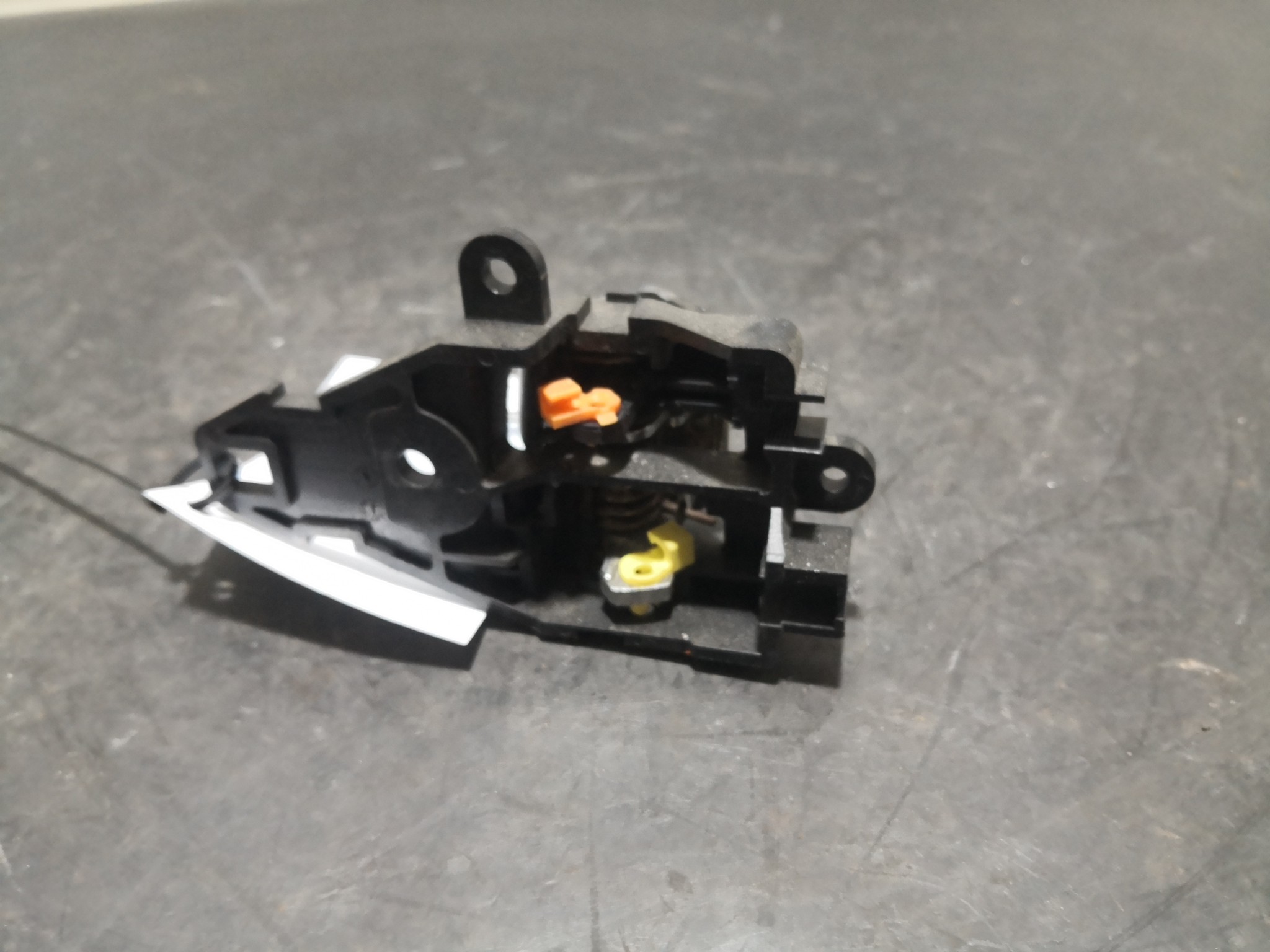 Puxador Interior Frt Esq MITSUBISHI LANCER VIII (CY_A, CZ_A) | 07 -  Imagem-2